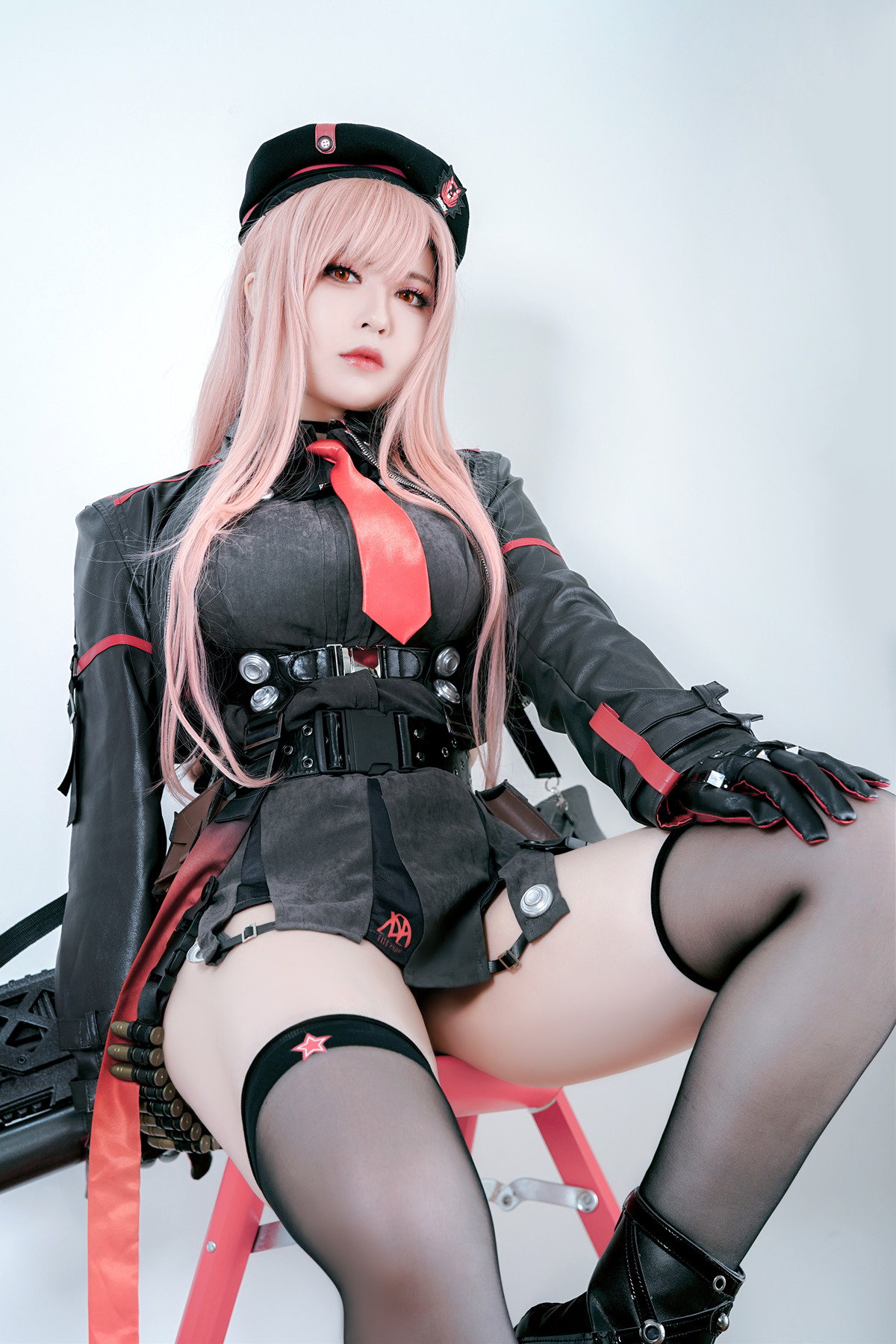 Cosplay 半半子Banbanko NIKKE 拉毗