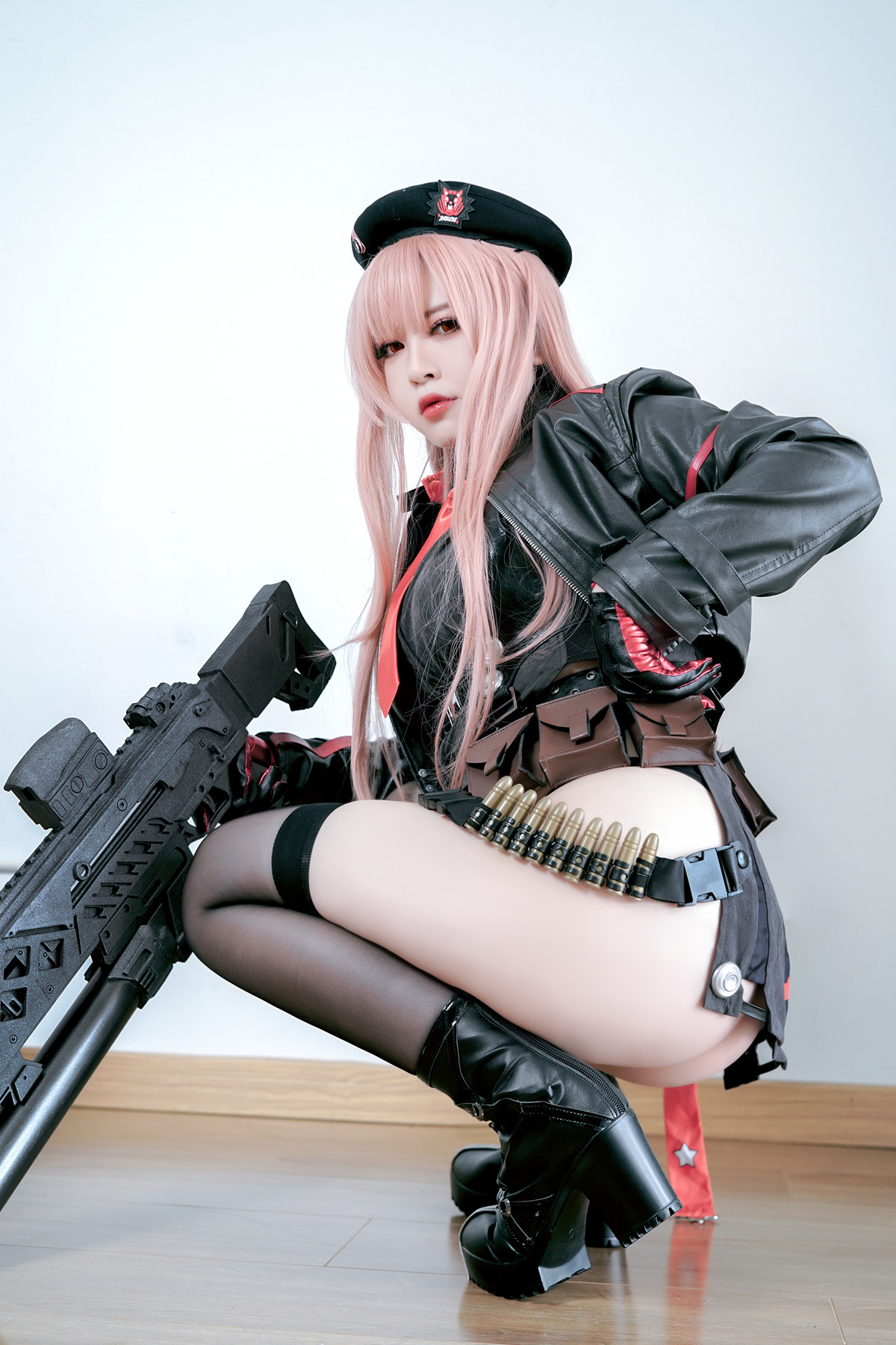 Cosplay 半半子Banbanko NIKKE 拉毗