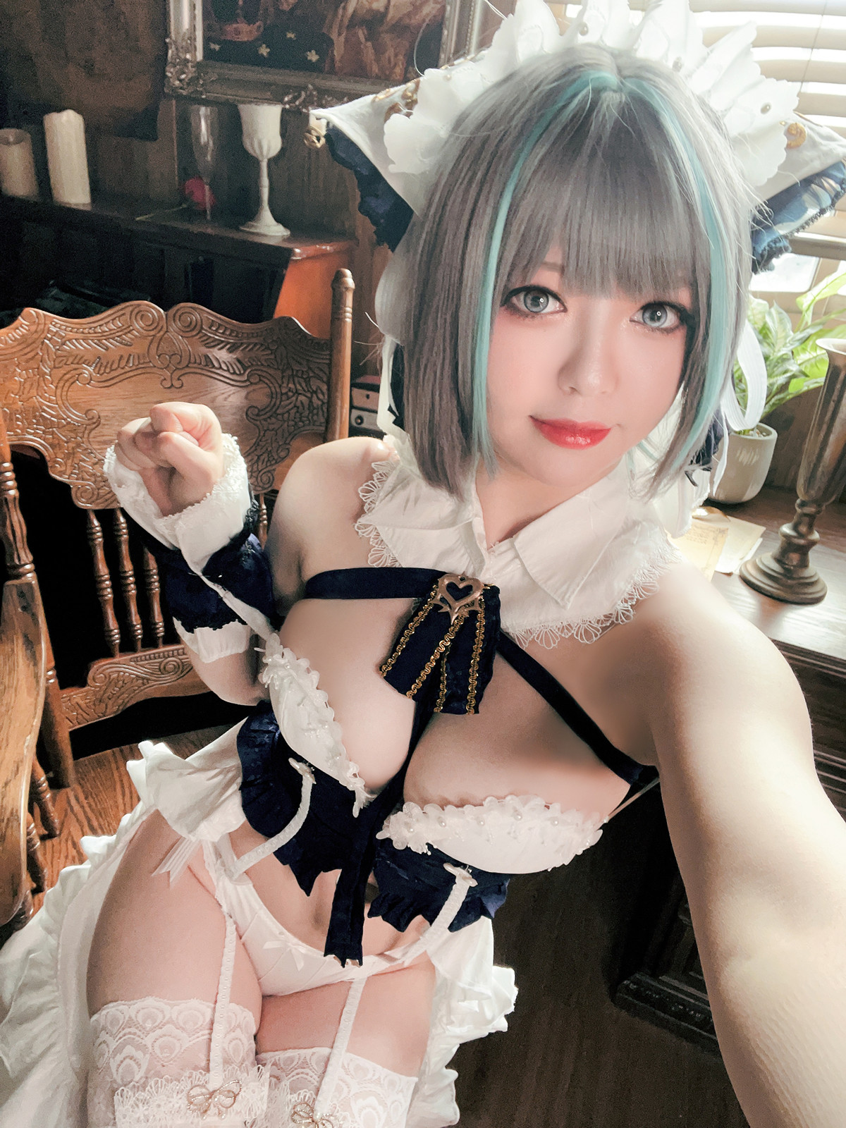 Cosplay 半半子Banbanko 碧蓝航线 柴郡抱枕