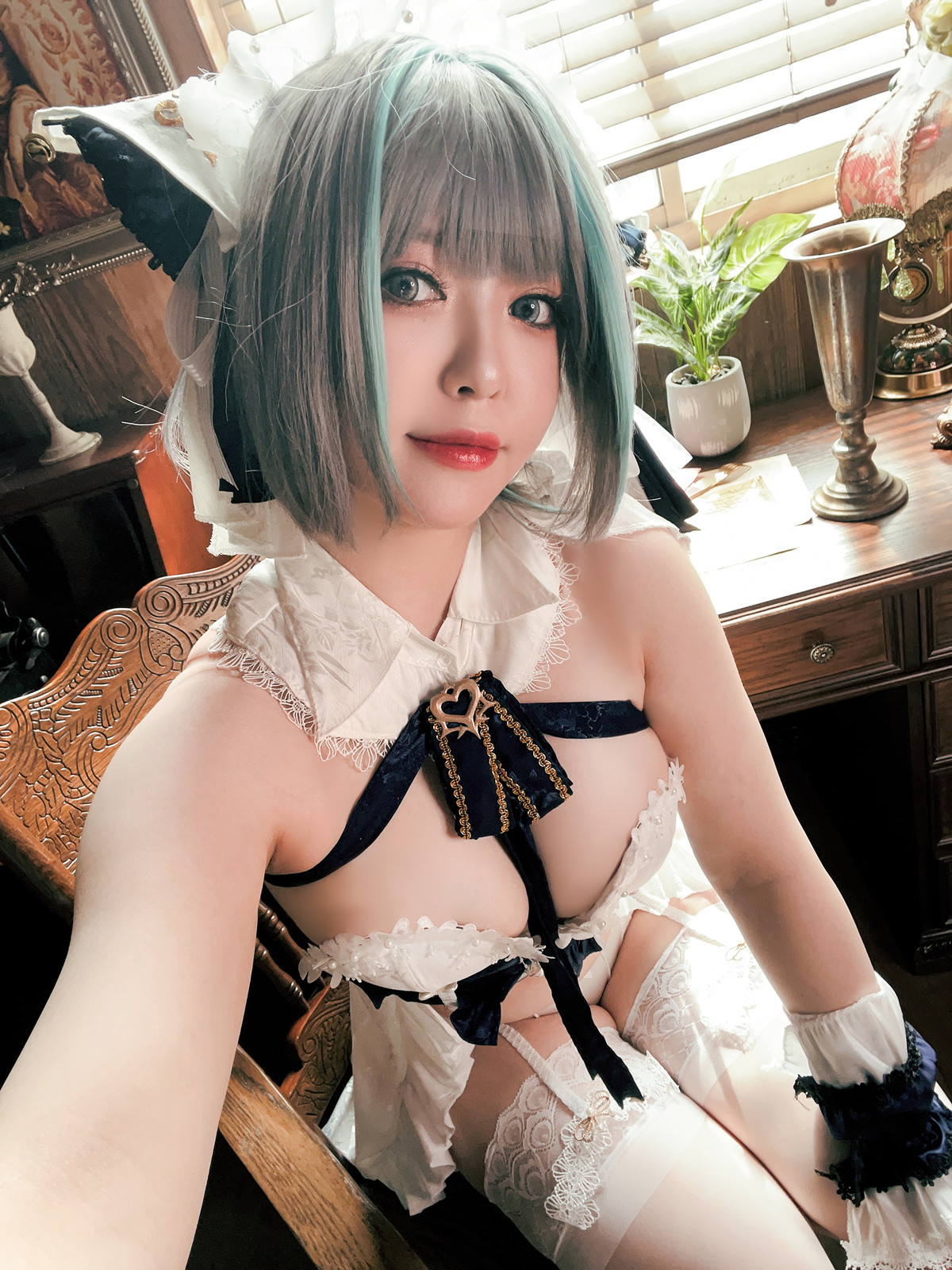 Cosplay 半半子Banbanko 碧蓝航线 柴郡抱枕