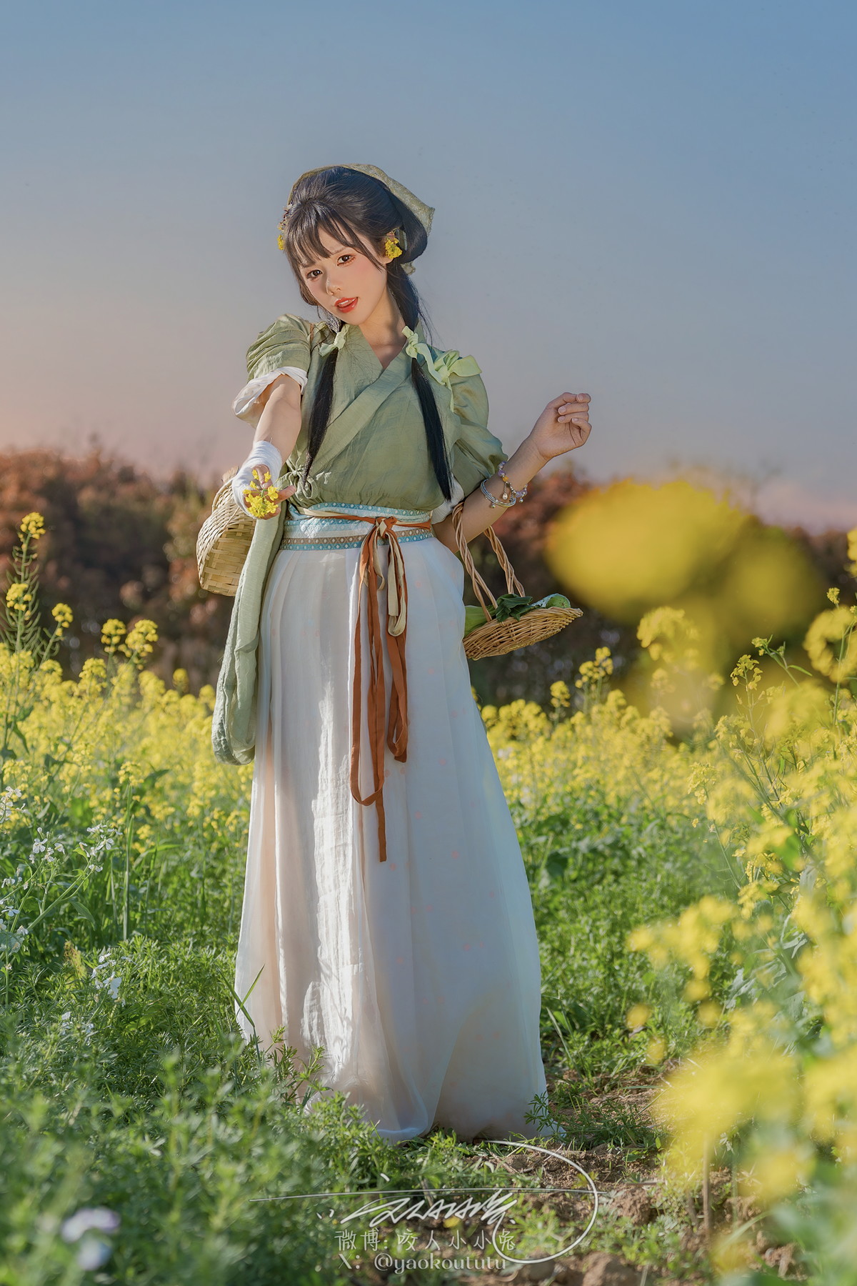 Cosplay 黏黏团子兔 田耕记