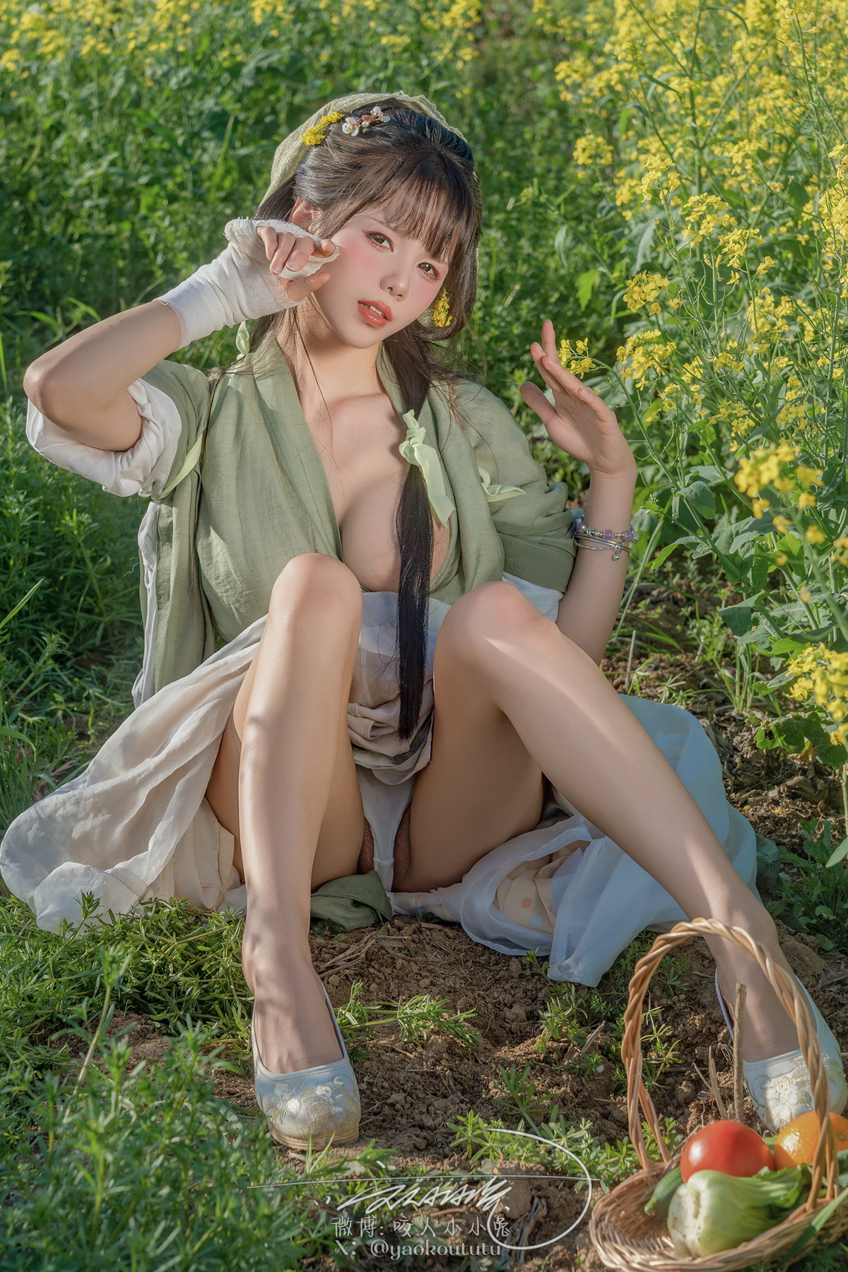 Cosplay 黏黏团子兔 田耕记