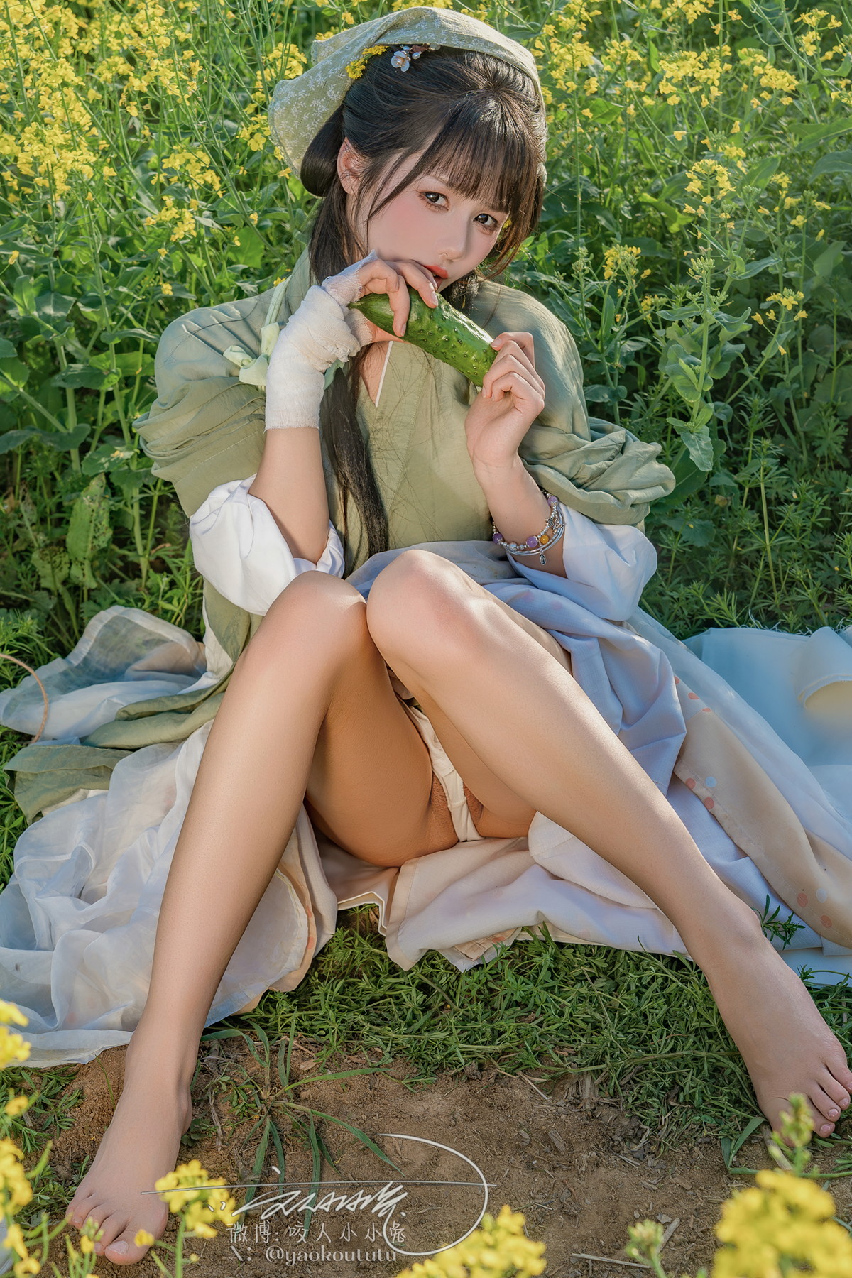 Cosplay 黏黏团子兔 田耕记