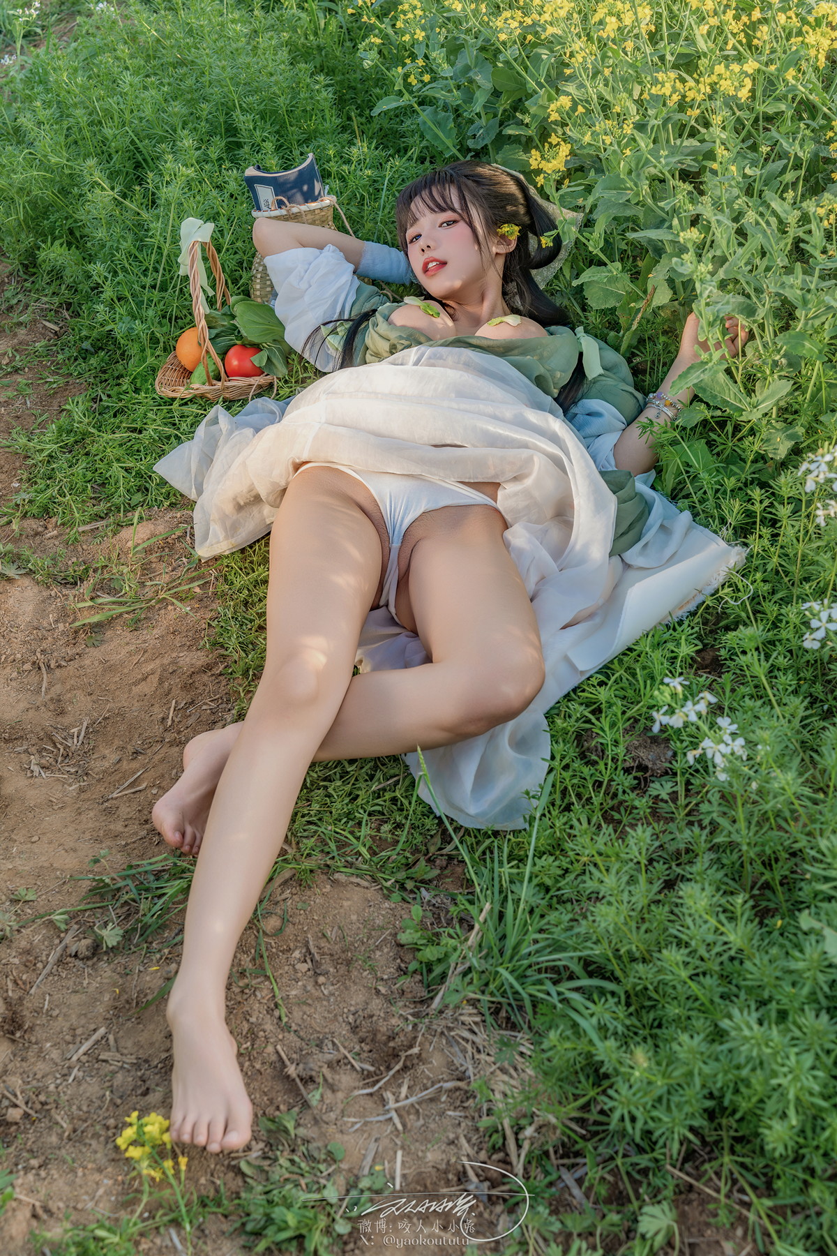 Cosplay 黏黏团子兔 田耕记