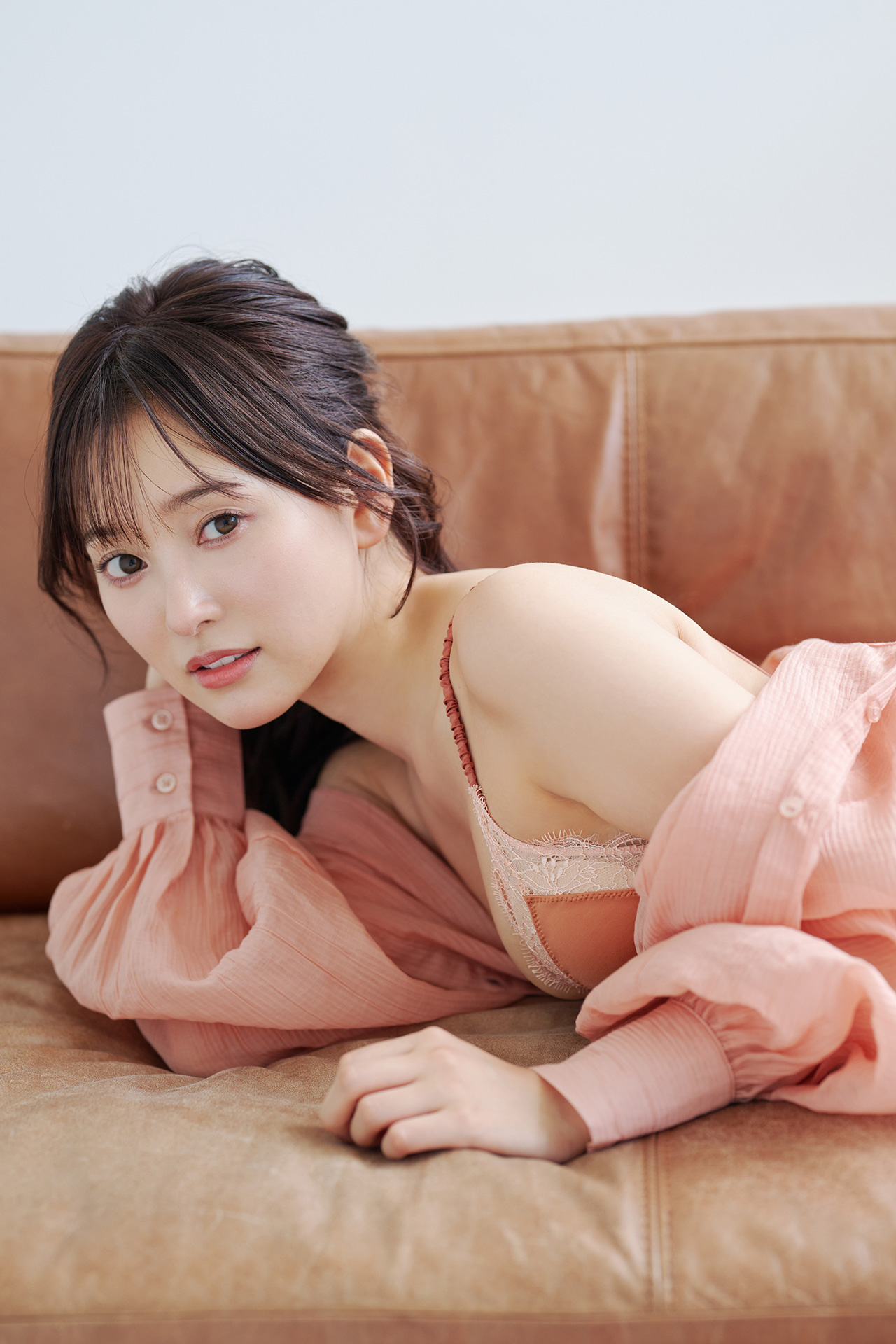 Haruka Kodama 兒玉遥, FLASHデジタル写真集 「純白を抱いて」 Set.02