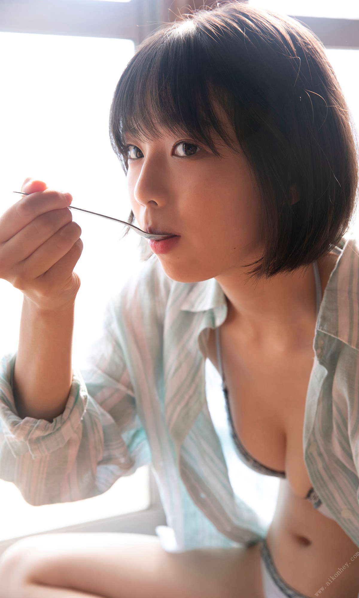 Hina Kikuchi 菊地姫奈, 周プレ Photo Book 「20th Anniversary Vol.1」 Set.04