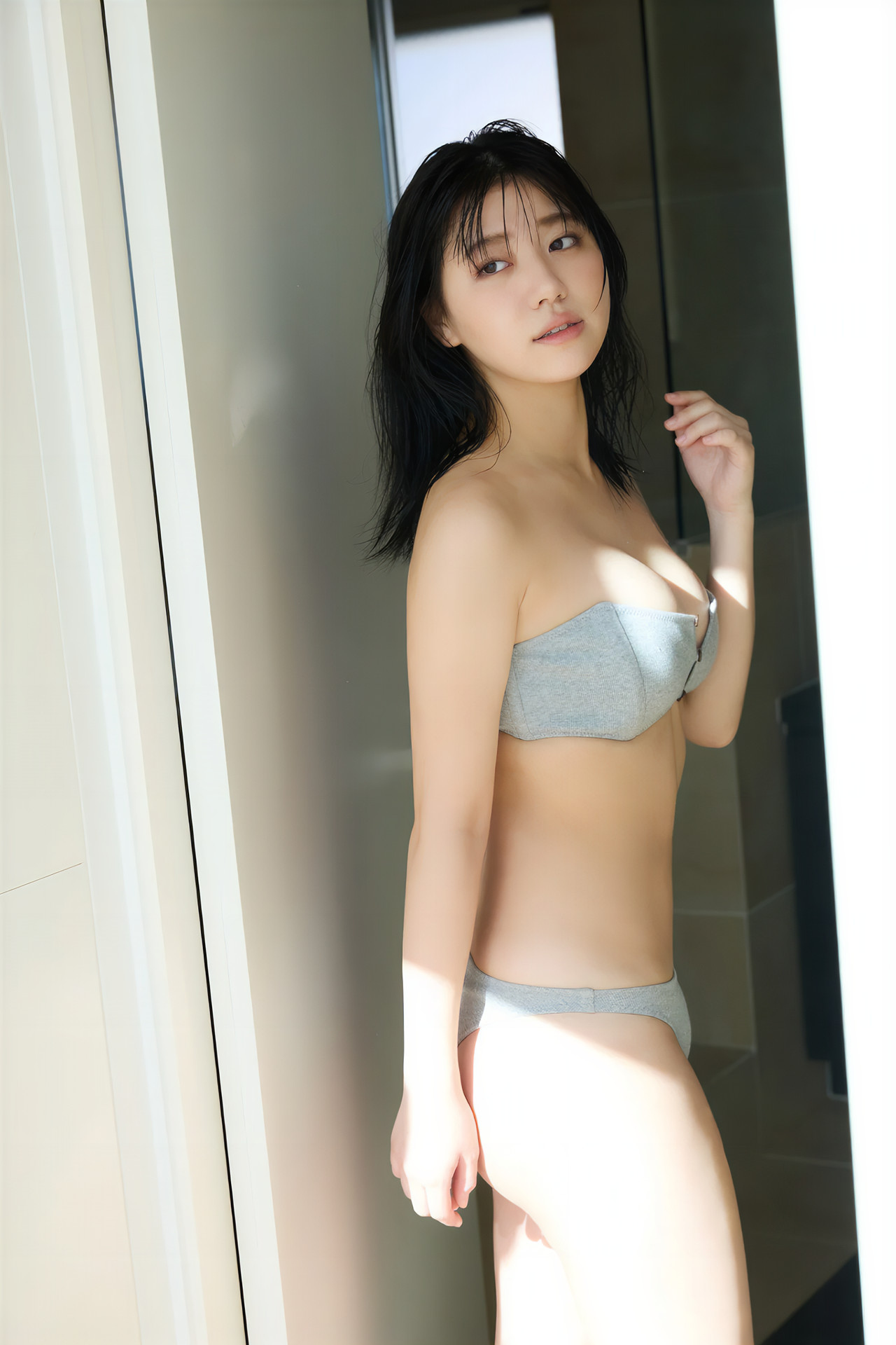 Karen Izumi 和泉芳怜, FRIDAYデジタル写真集 『フレッシュ全開！』 Set.02