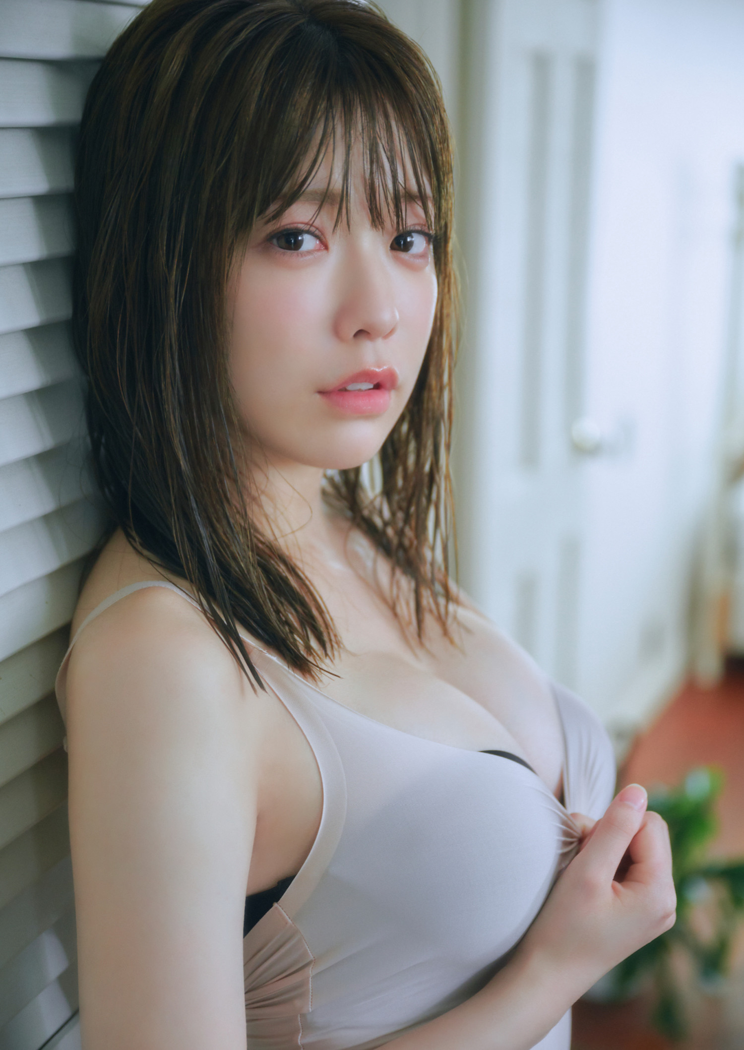 Kira Shiomi 塩見きら, Young Jump 2025 No.02 (ヤングジャンプ 2025年2号)