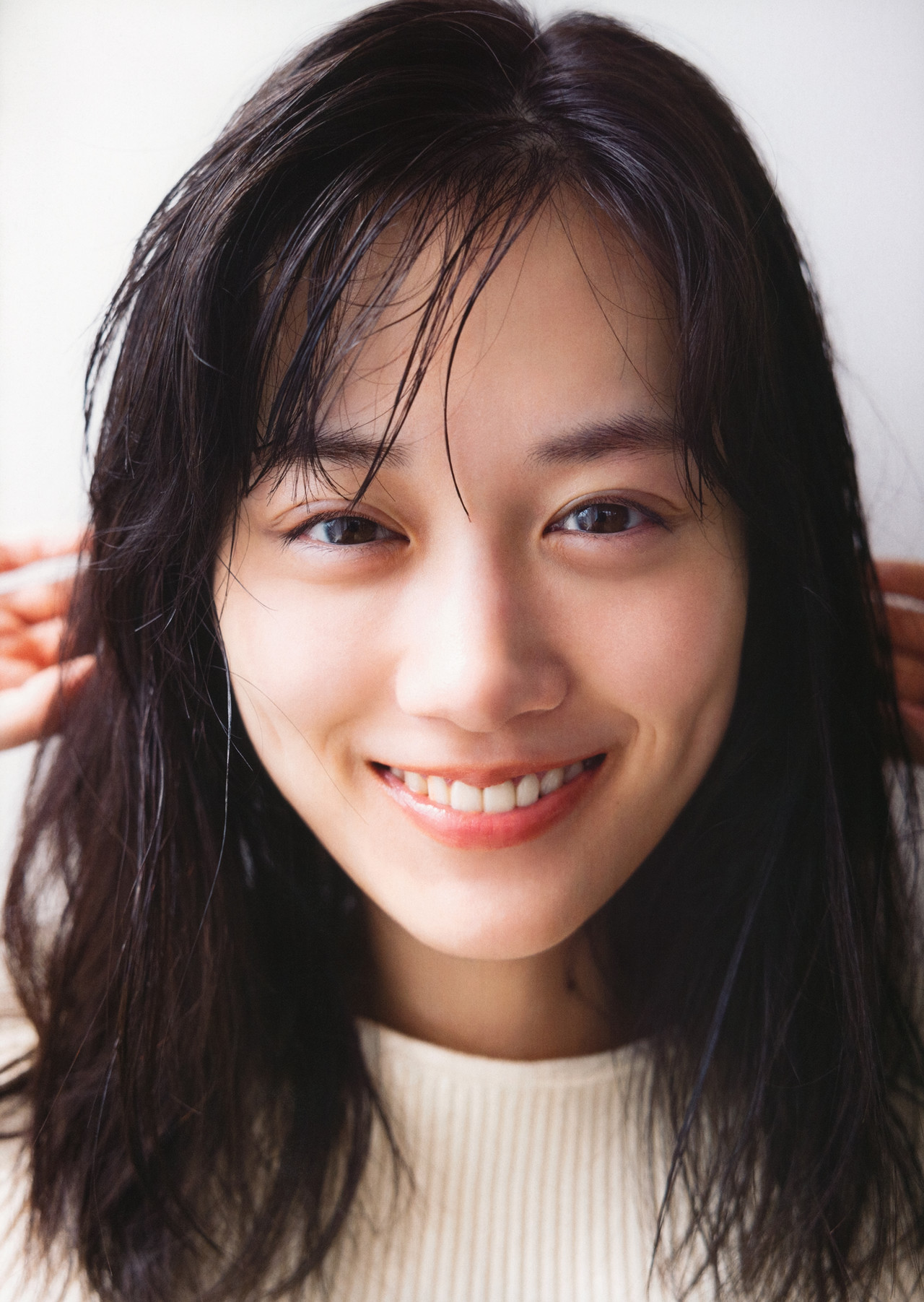 Mizuki Yamashita 山下美月, 2nd 写真集 「ヒロイン Heroine」 Set.03