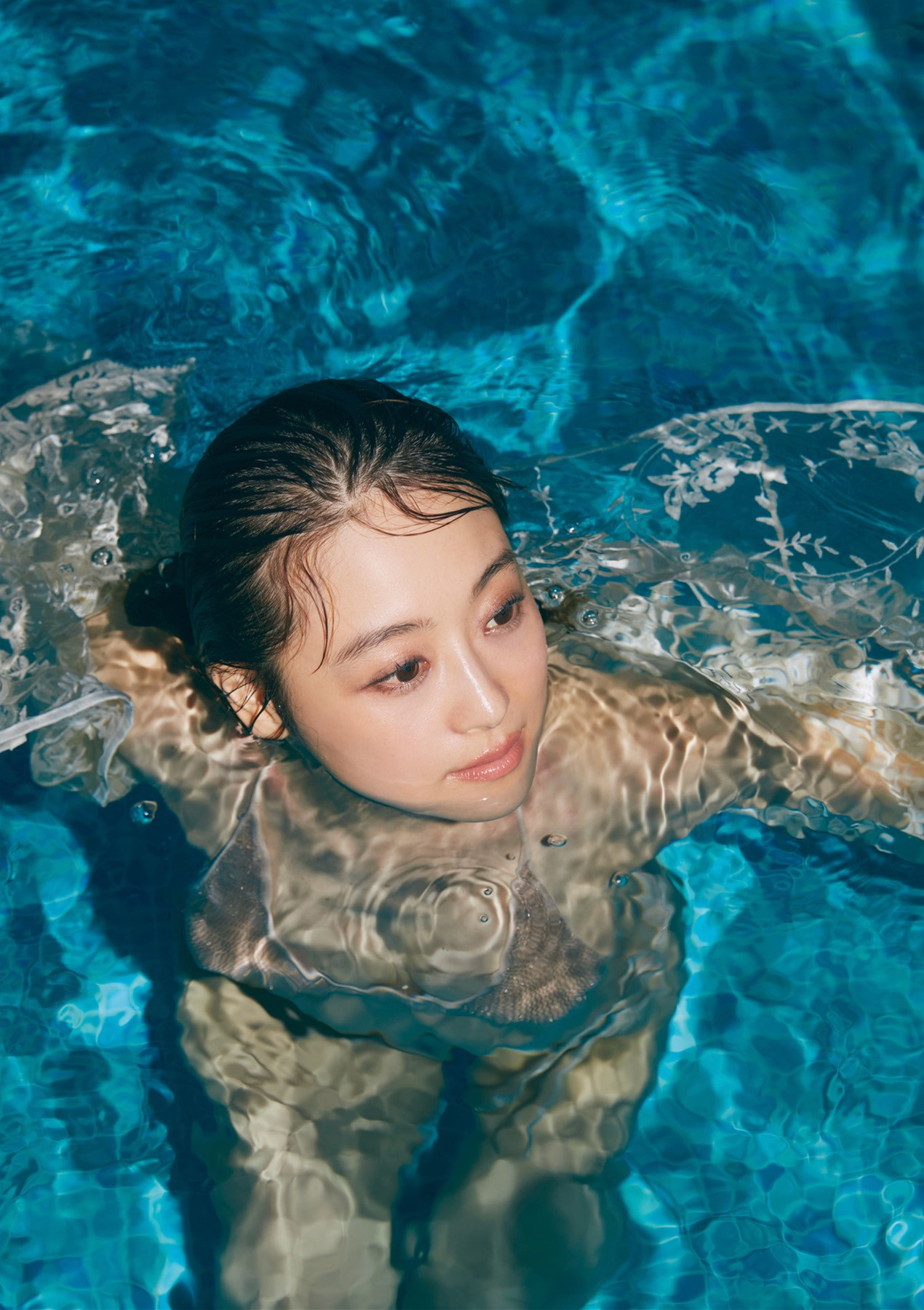 Nana Suzuki 铃木奈々, 1st写真集 「Vivace」 Set.03