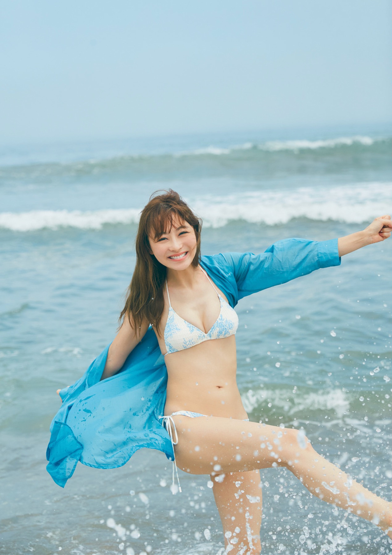 Nana Suzuki 鈴木奈々, 1st写真集 「Vivace」 Set.01