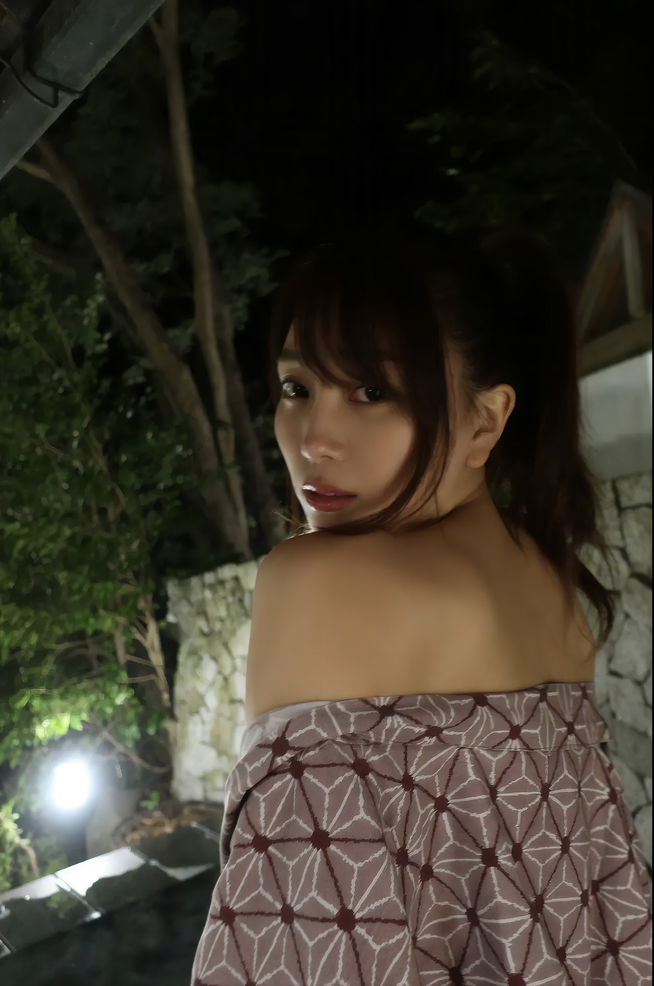 Tomomi Morisaki 森咲智美, FRIDAYデジタル写真集 『秘湯の密会 DAY.2』 Set.02