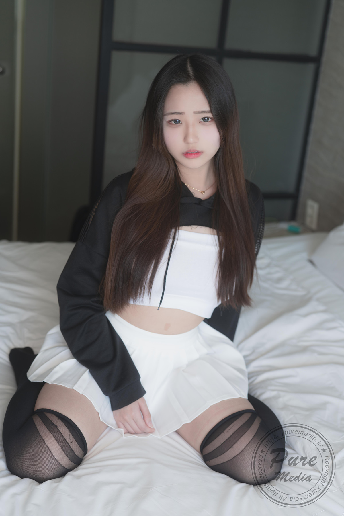 Yuna 유나, PURE MEDIA Vol.290 I’m 20 years old