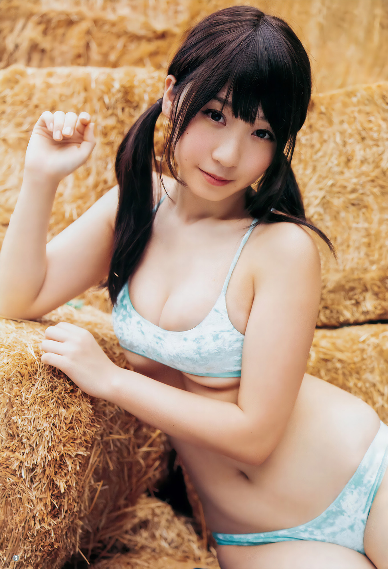 伊織もえ 北向珠夕, Young Jump 2018 No.40 (ヤングジャンプ 2018年40号)