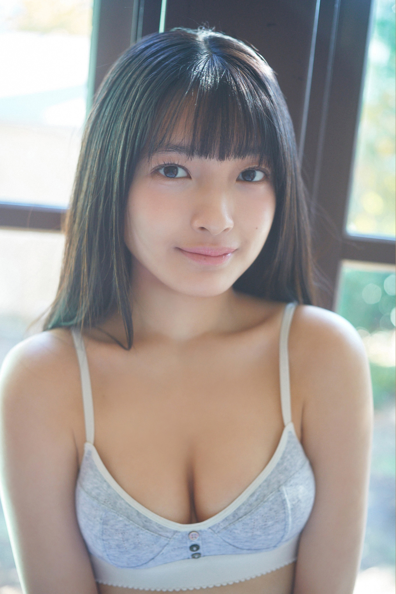 Airi Hiruta 蛭田愛梨, ヤンマガWeb グラビアちゃんはバズりたい