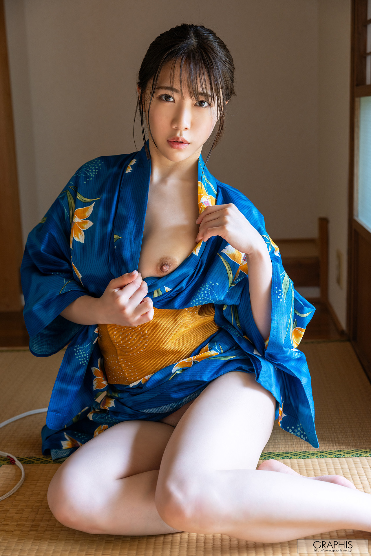 Aoi Ichino 一乃あおい, Graphi Gals 「Sparkle!」 Vol.03