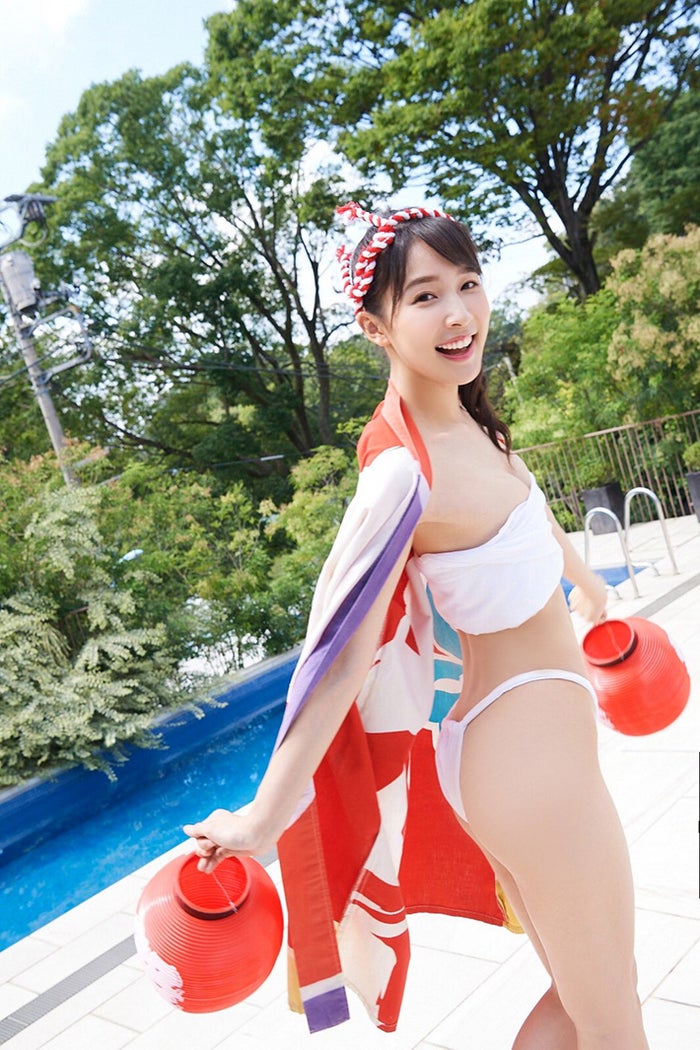 Aya Kawasaki 川崎あや, Young Jump 2019 No.47 (ヤングジャンプ 2019年47号)