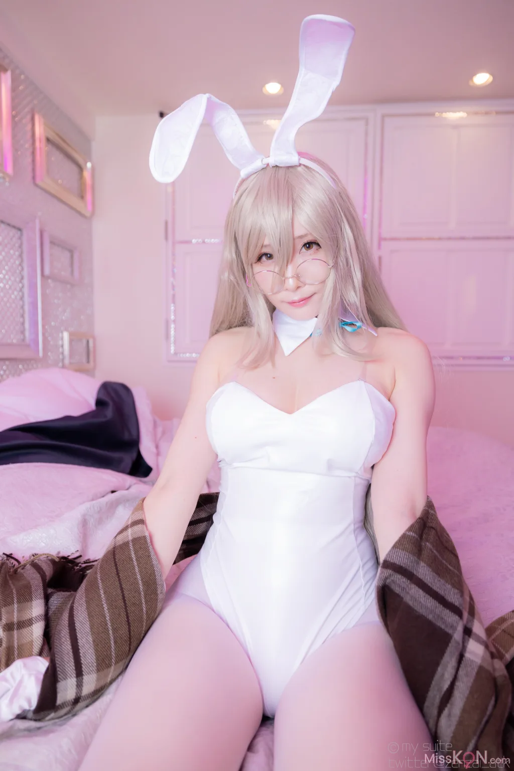 Coser@Atsuki (あつき)_ Bunny Solutions!