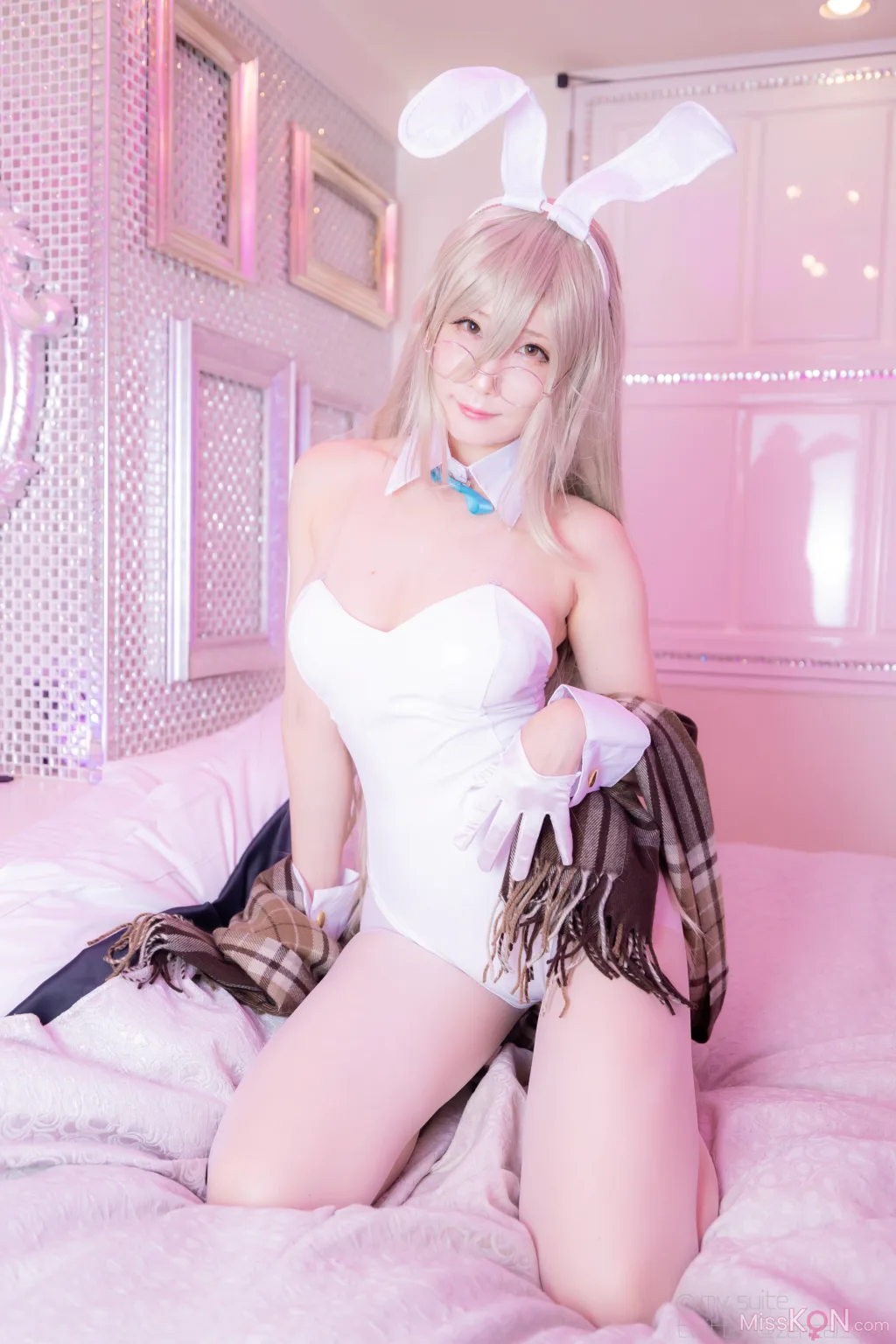 Coser@Atsuki (あつき)_ Bunny Solutions!