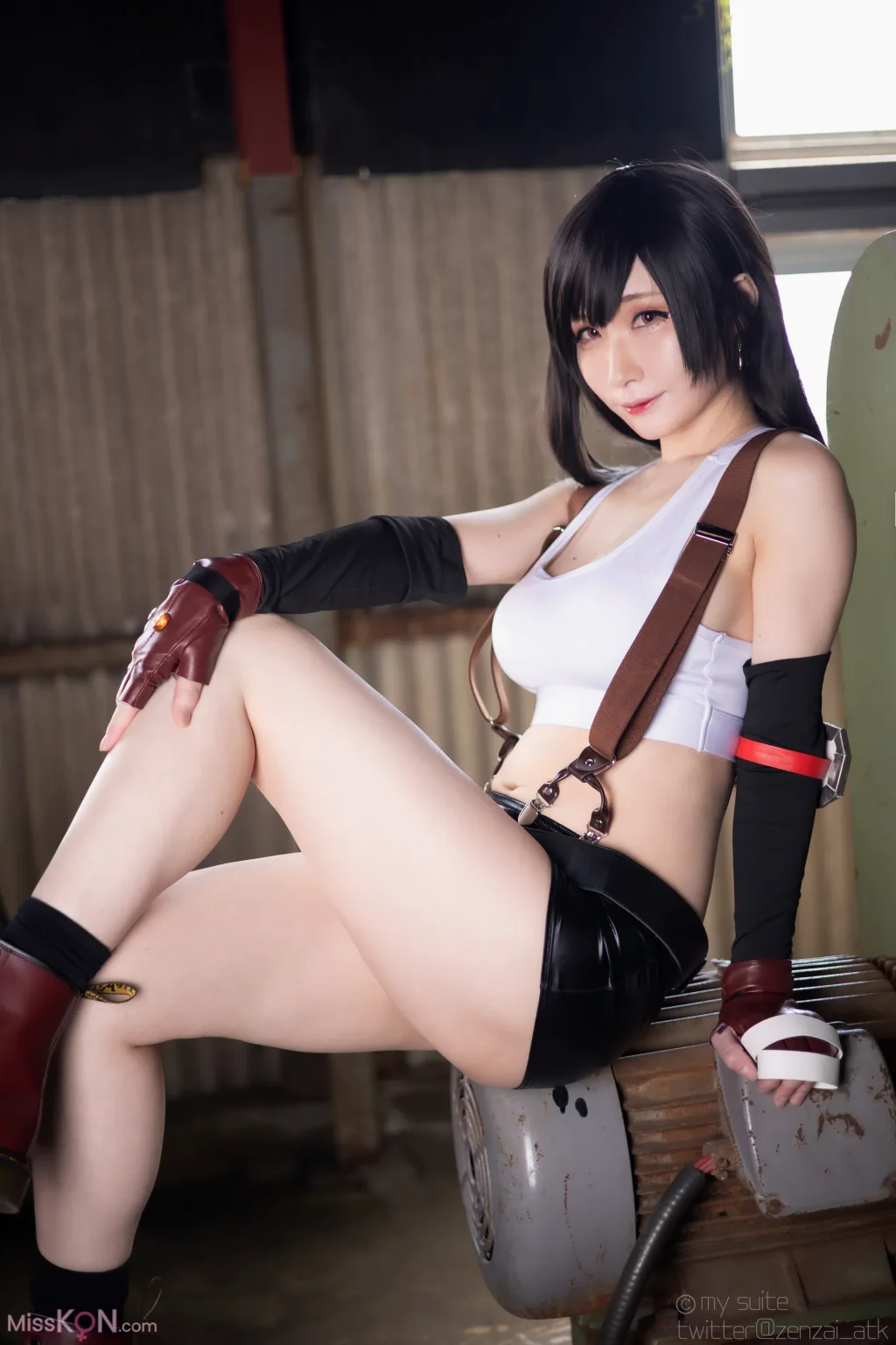 Coser@Atsuki (あつき)_ Suite Heaven (Final Fantasy VII)