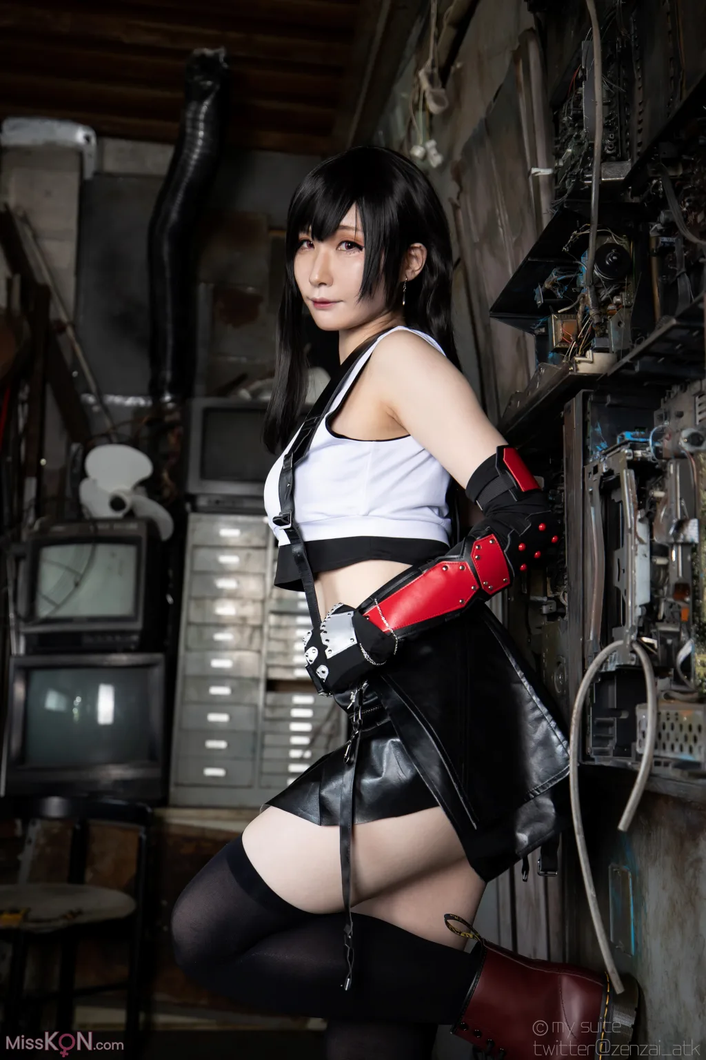 Coser@Atsuki (あつき)_ Suite Heaven (Final Fantasy VII)