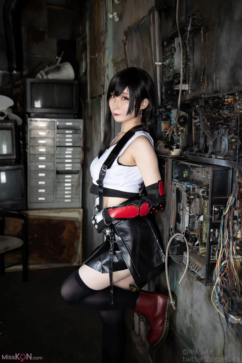 Coser@Atsuki (あつき)_ Suite Heaven (Final Fantasy VII)