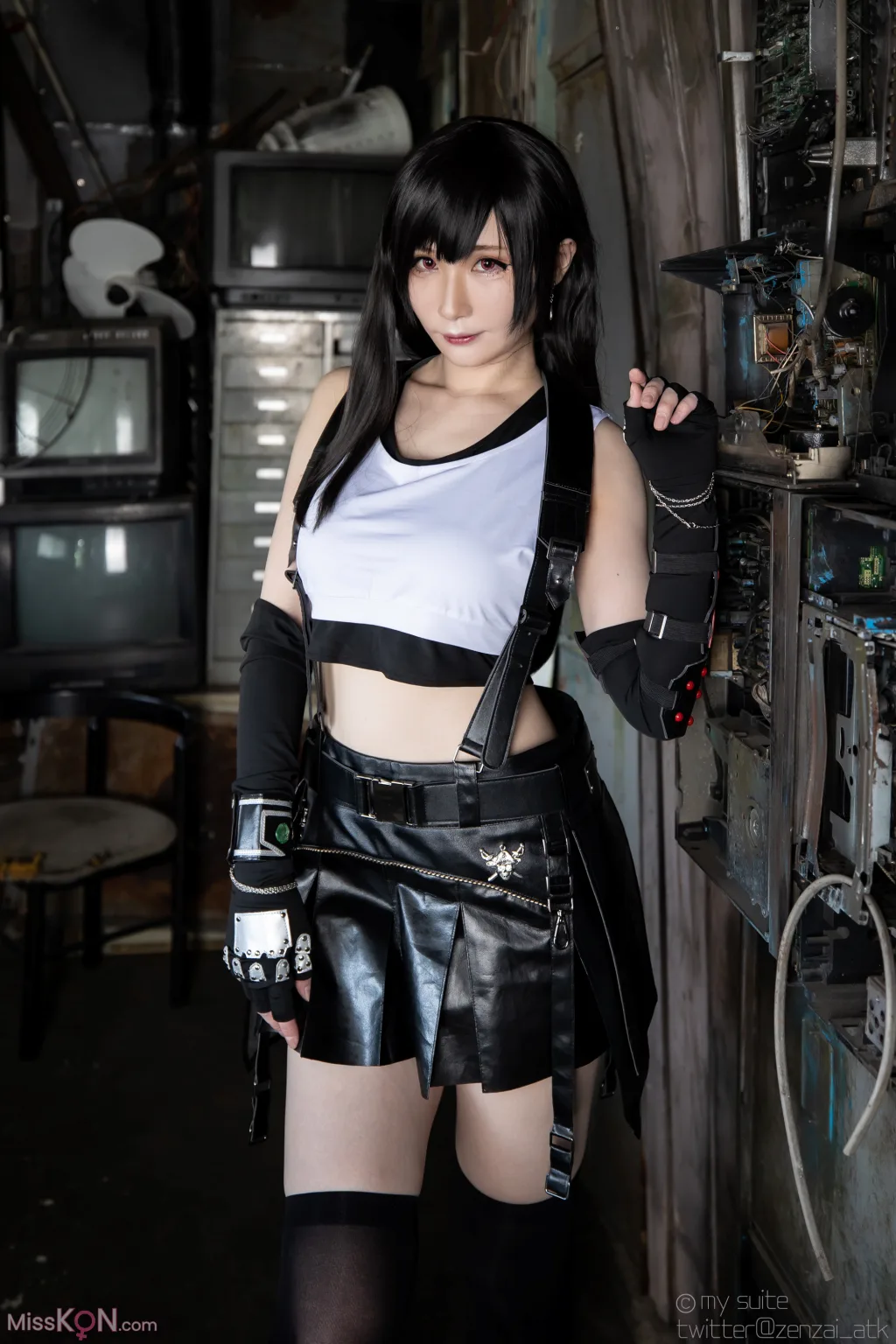 Coser@Atsuki (あつき)_ Suite Heaven (Final Fantasy VII)