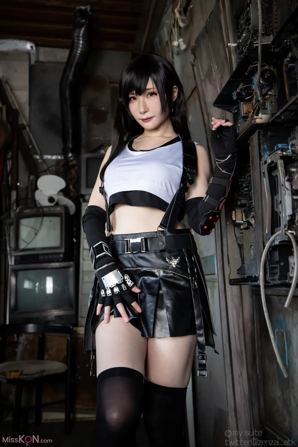 Coser@Atsuki (あつき)_ Suite Heaven (Final Fantasy VII)