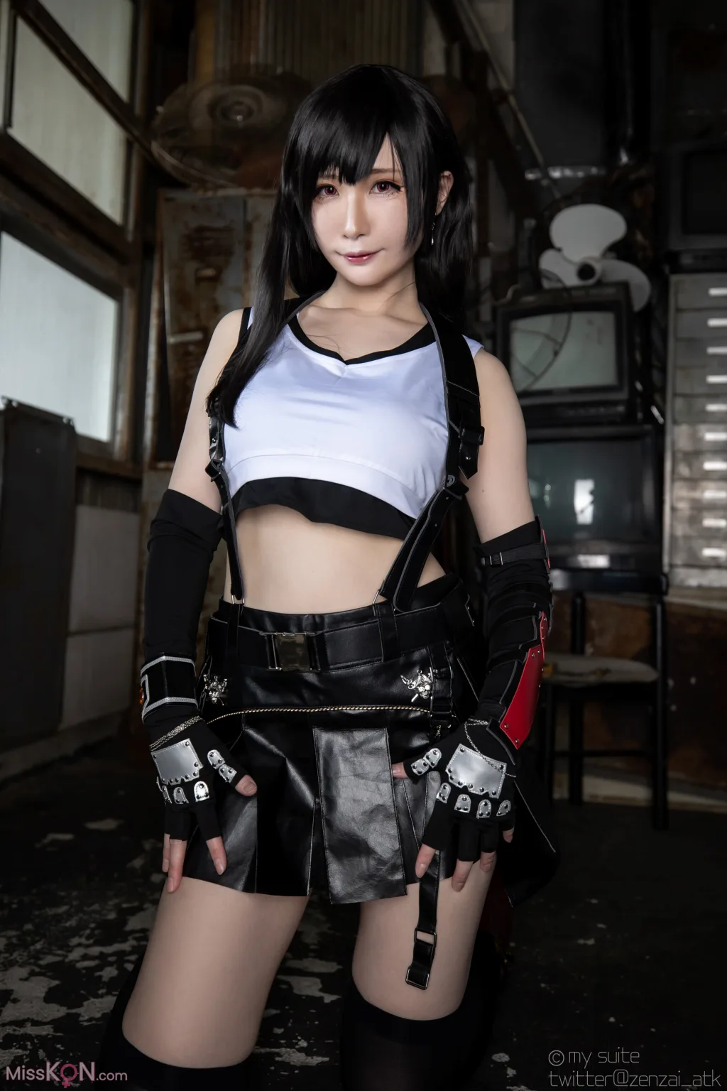 Coser@Atsuki (あつき)_ Suite Heaven (Final Fantasy VII)