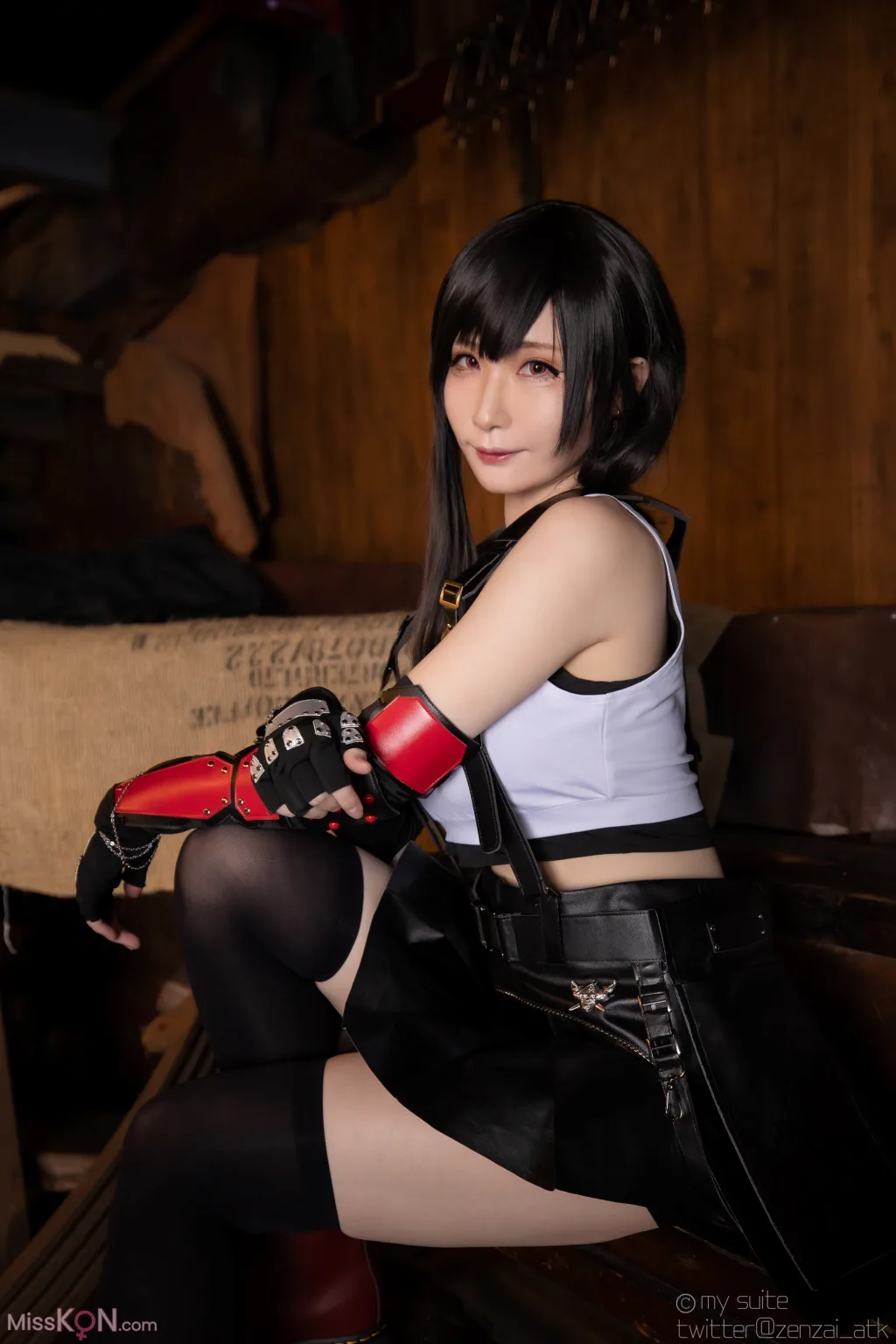 Coser@Atsuki (あつき)_ Suite Heaven (Final Fantasy VII)