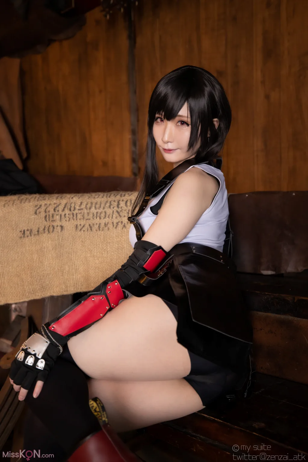 Coser@Atsuki (あつき)_ Suite Heaven (Final Fantasy VII)