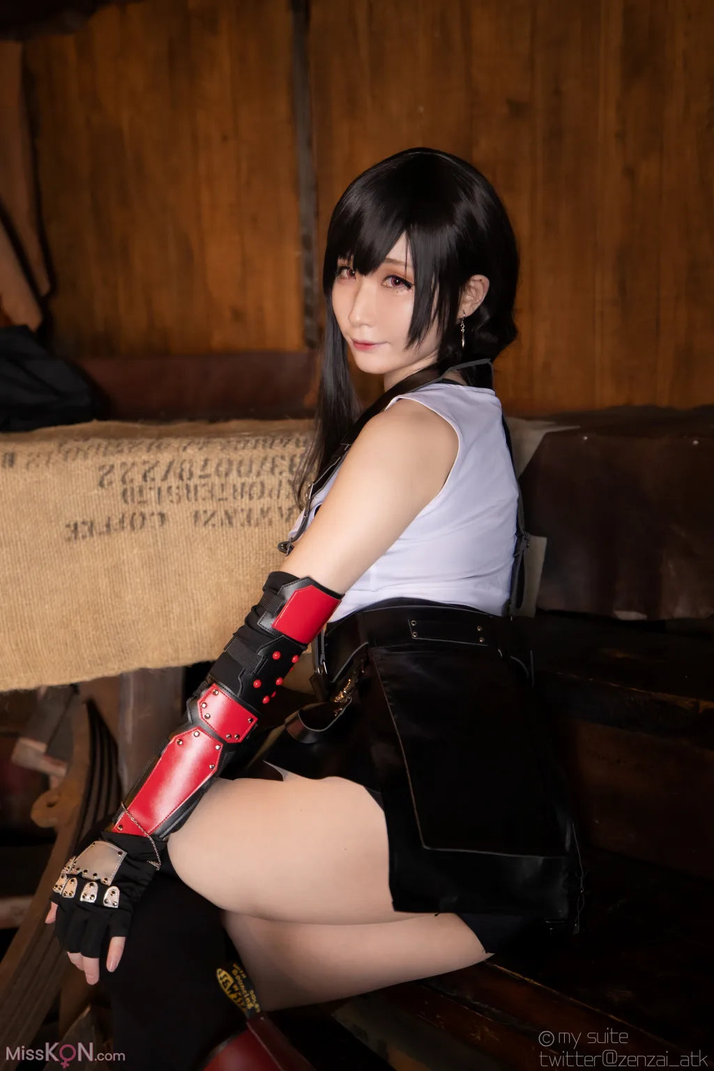 Coser@Atsuki (あつき)_ Suite Heaven (Final Fantasy VII)