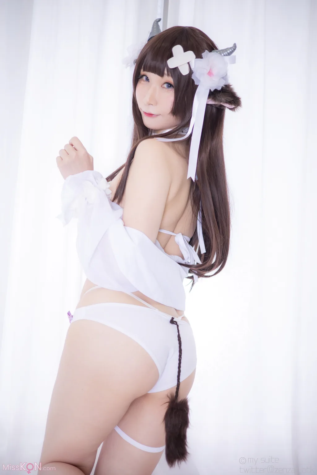 Coser@Atsuki (あつき)_ Suite Lane 21 スイートレーン21 (Azur Lane)