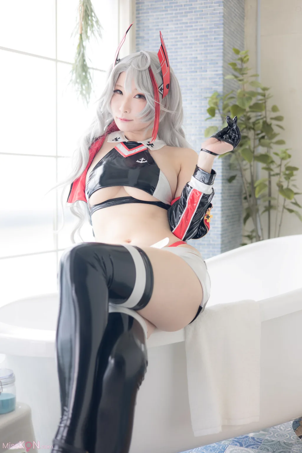 Coser@Atsuki (あつき)_ Suite Lane 22 スイートレーン22 (Azur Lane)