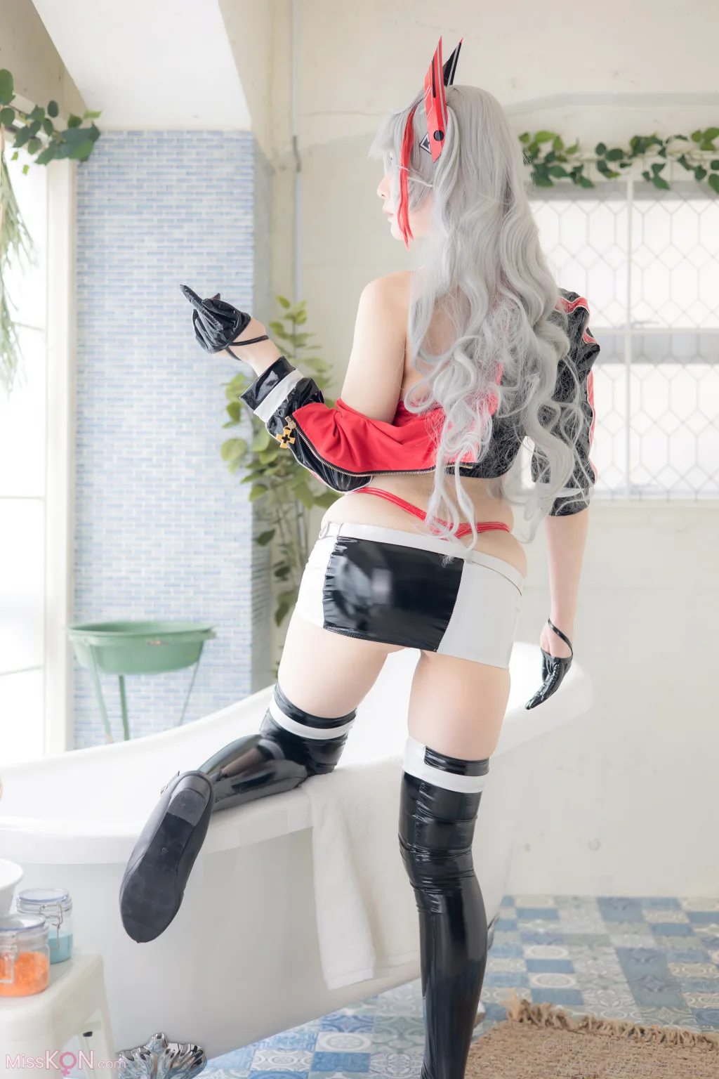 Coser@Atsuki (あつき)_ Suite Lane 22 スイートレーン22 (Azur Lane)