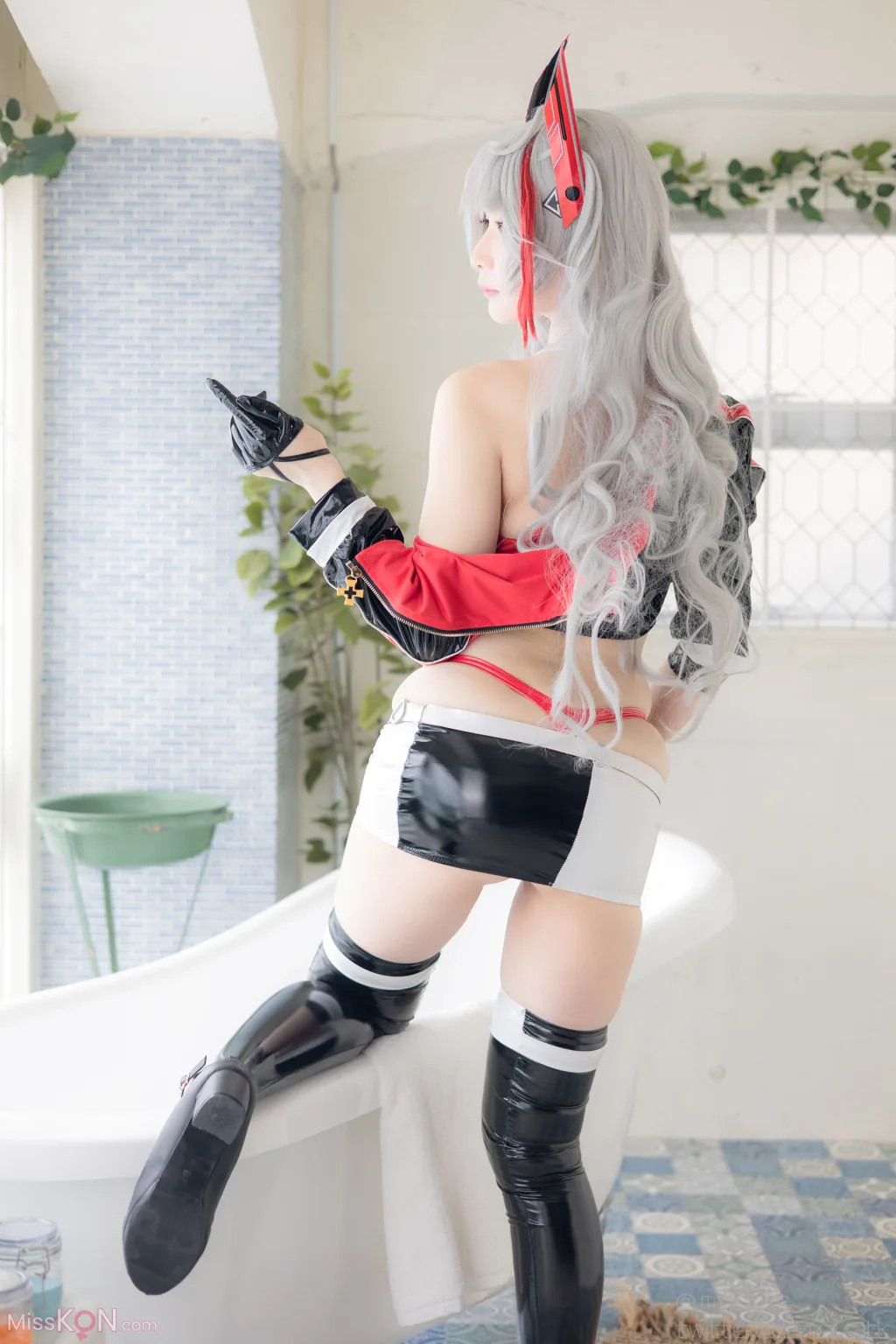 Coser@Atsuki (あつき)_ Suite Lane 22 スイートレーン22 (Azur Lane)