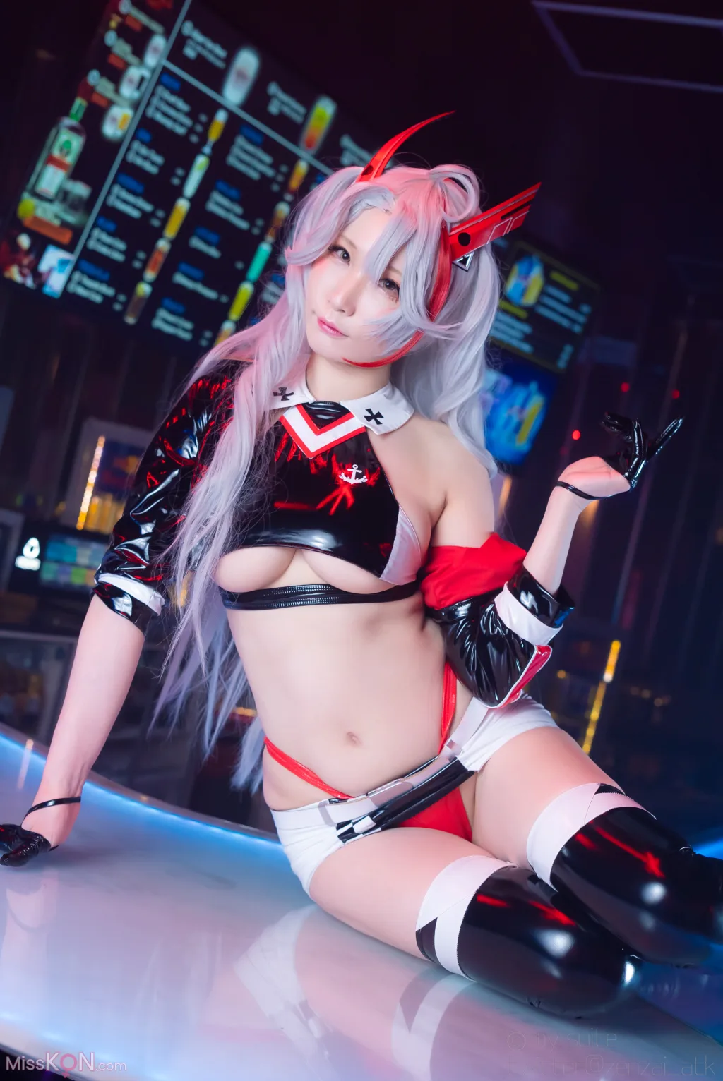 Coser@Atsuki (あつき)_ Suite Lane 22 スイートレーン22 (Azur Lane)