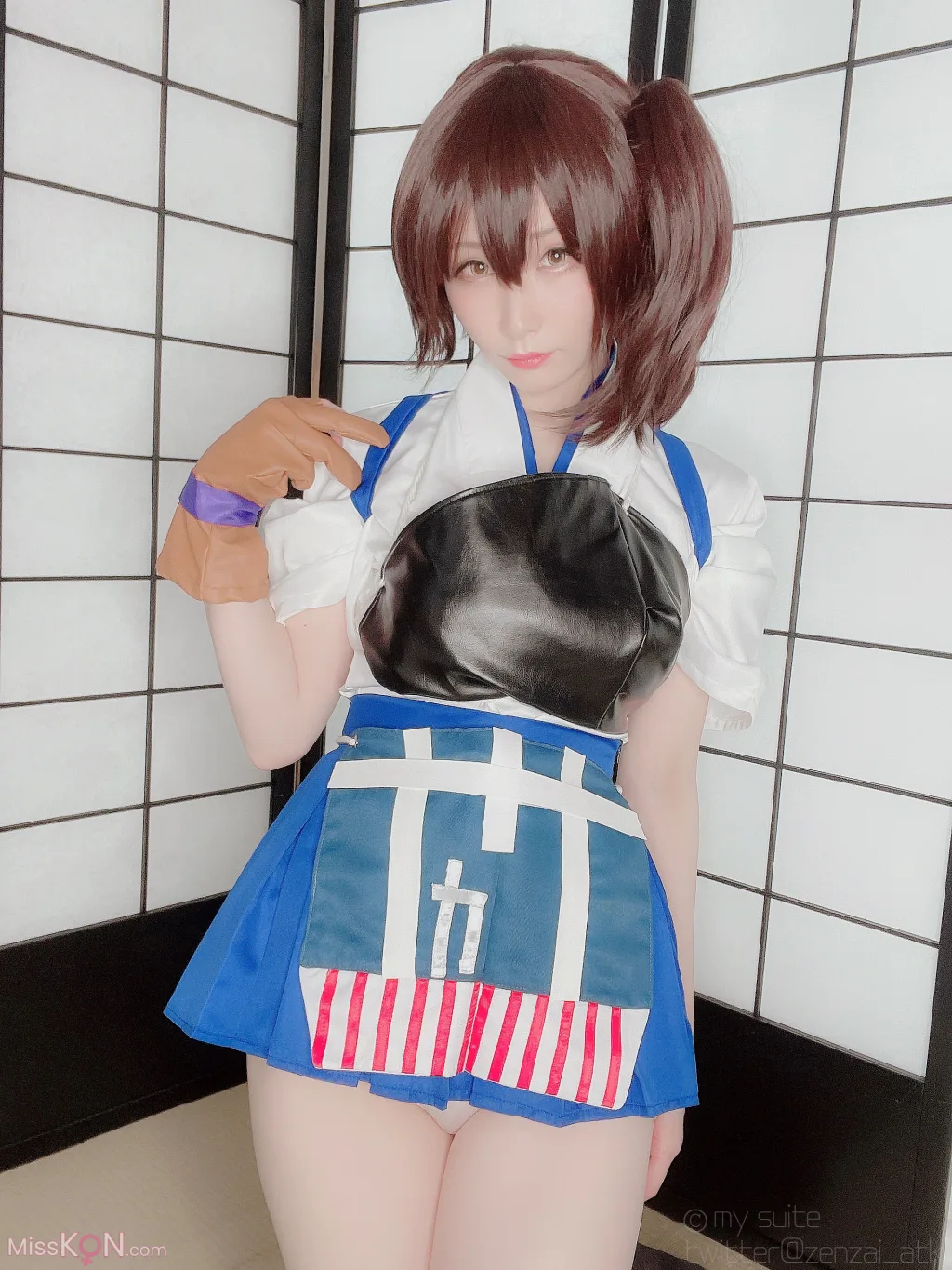 Coser@Atsuki (あつき)_ Ura Dirt Girls Kaga-san 裏垢女子 加賀さん