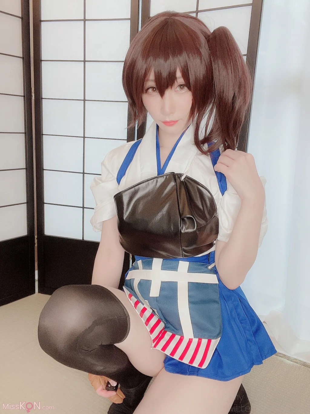 Coser@Atsuki (あつき)_ Ura Dirt Girls Kaga-san 裏垢女子 加賀さん