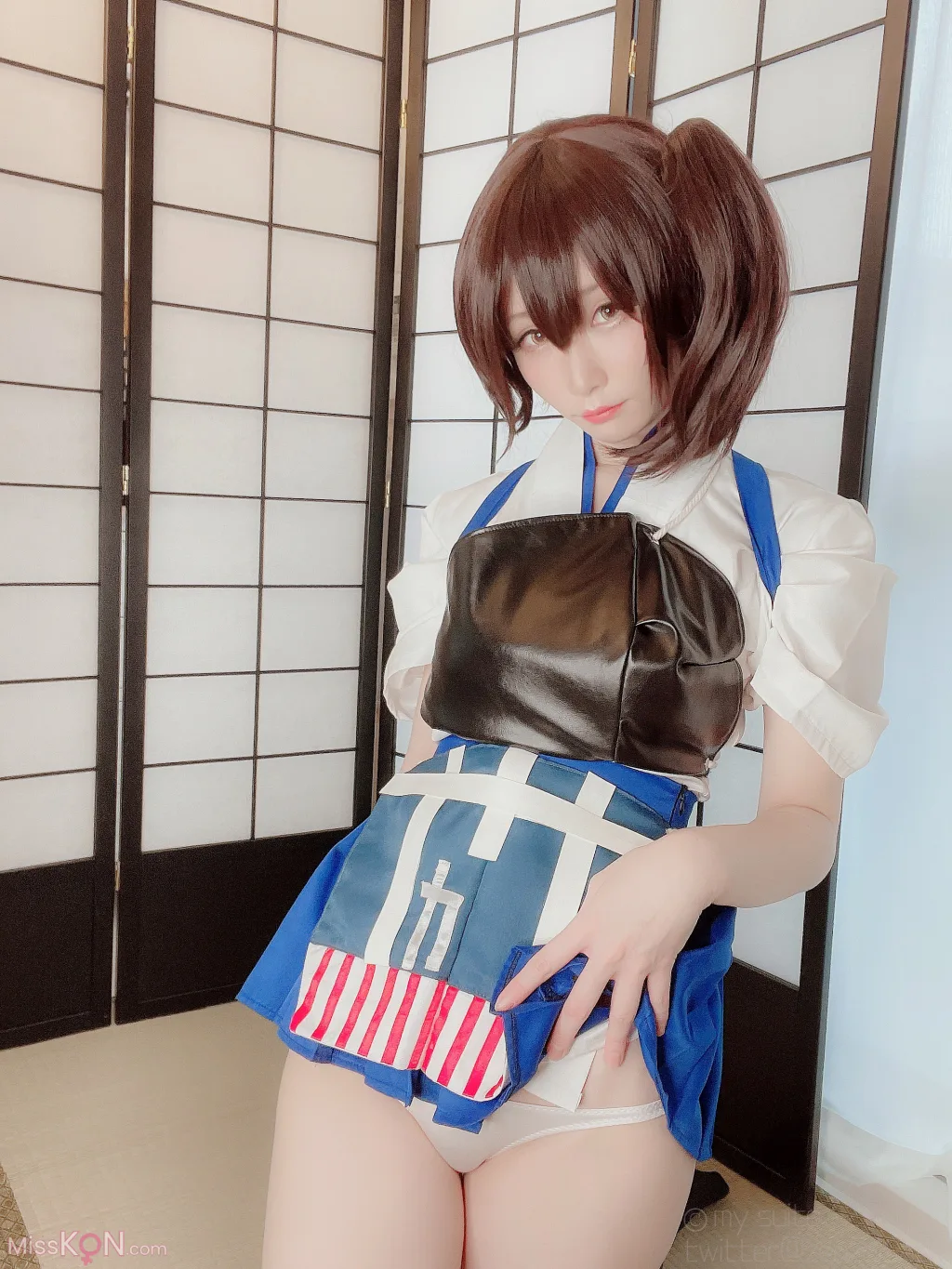 Coser@Atsuki (あつき)_ Ura Dirt Girls Kaga-san 裏垢女子 加賀さん