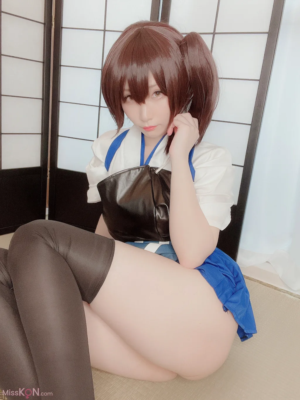 Coser@Atsuki (あつき)_ Ura Dirt Girls Kaga-san 裏垢女子 加賀さん