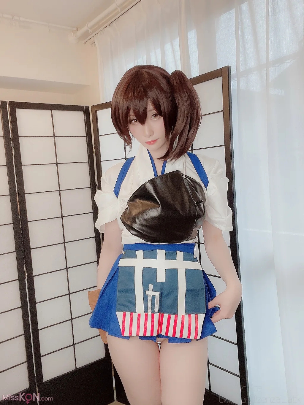 Coser@Atsuki (あつき)_ Ura Dirt Girls Kaga-san 裏垢女子 加賀さん