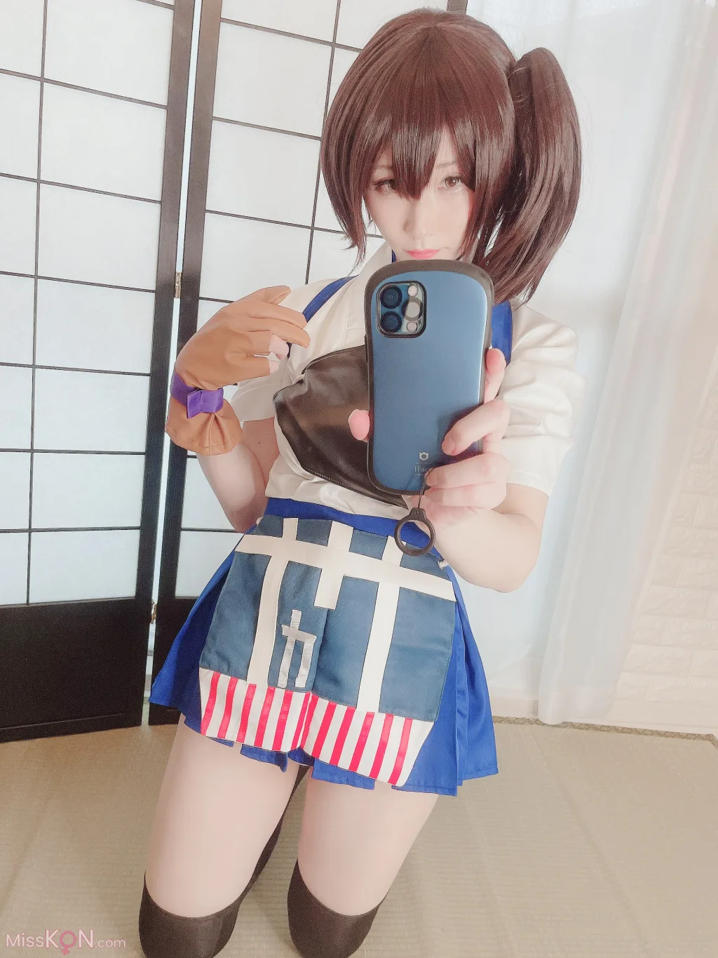 Coser@Atsuki (あつき)_ Ura Dirt Girls Kaga-san 裏垢女子 加賀さん