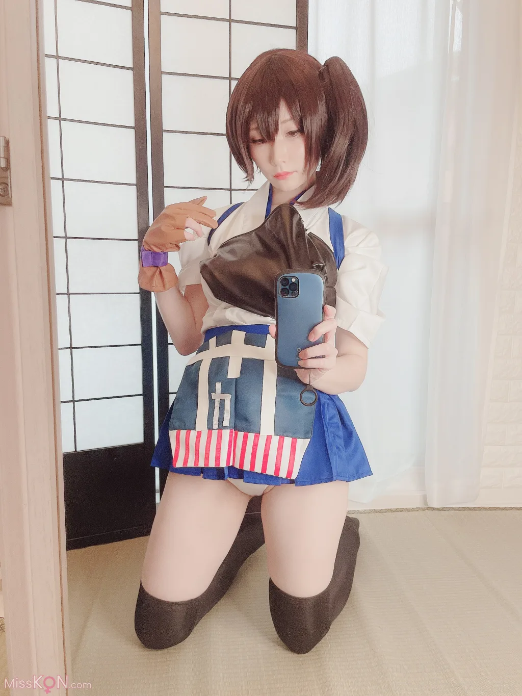 Coser@Atsuki (あつき)_ Ura Dirt Girls Kaga-san 裏垢女子 加賀さん