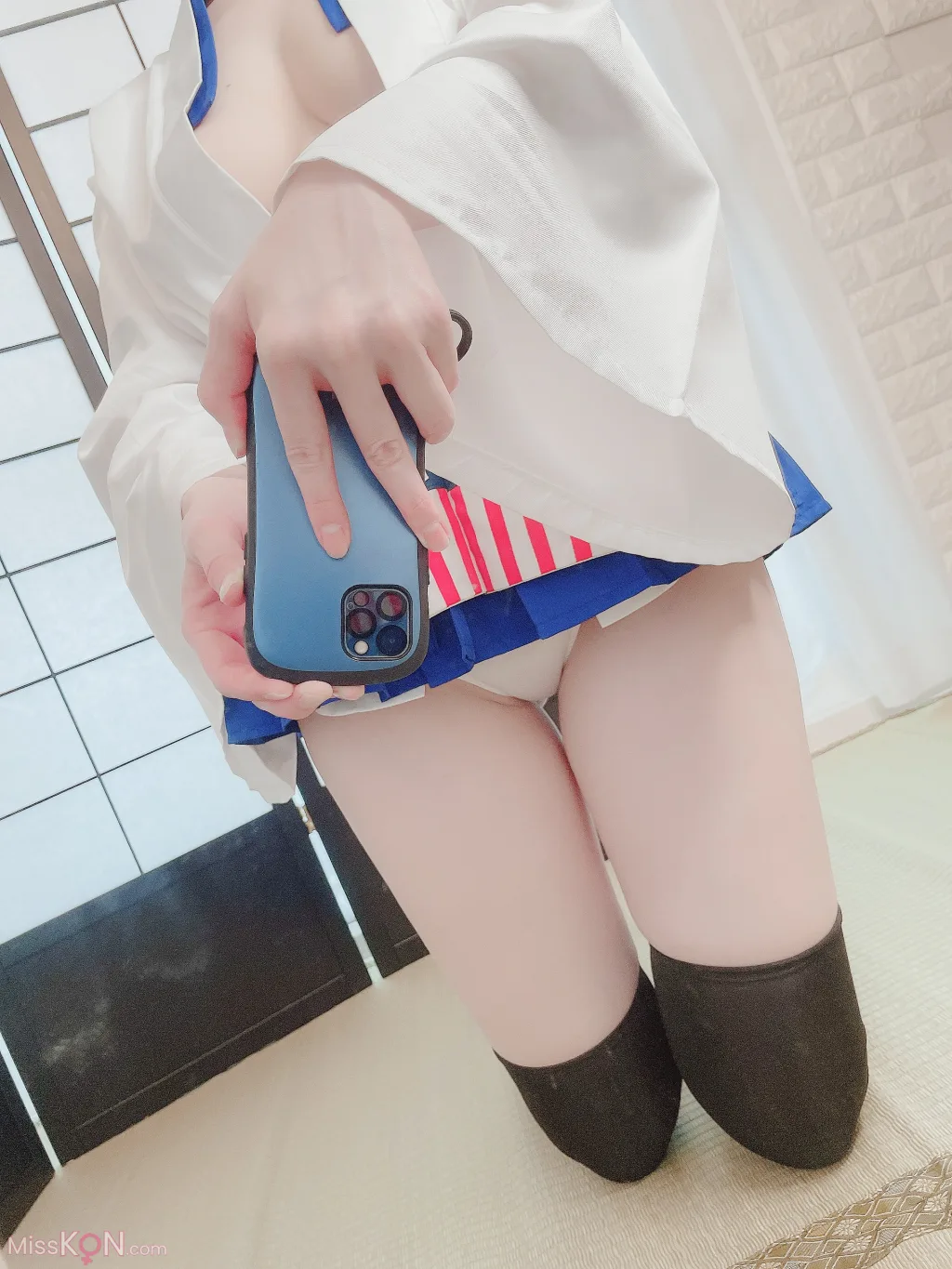 Coser@Atsuki (あつき)_ Ura Dirt Girls Kaga-san 裏垢女子 加賀さん