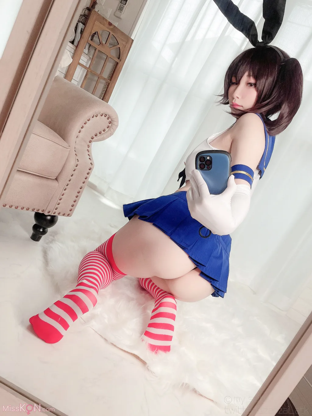 Coser@Atsuki (あつき)_ Ura Dirt Girls Kaga-san 裏垢女子 加賀さん