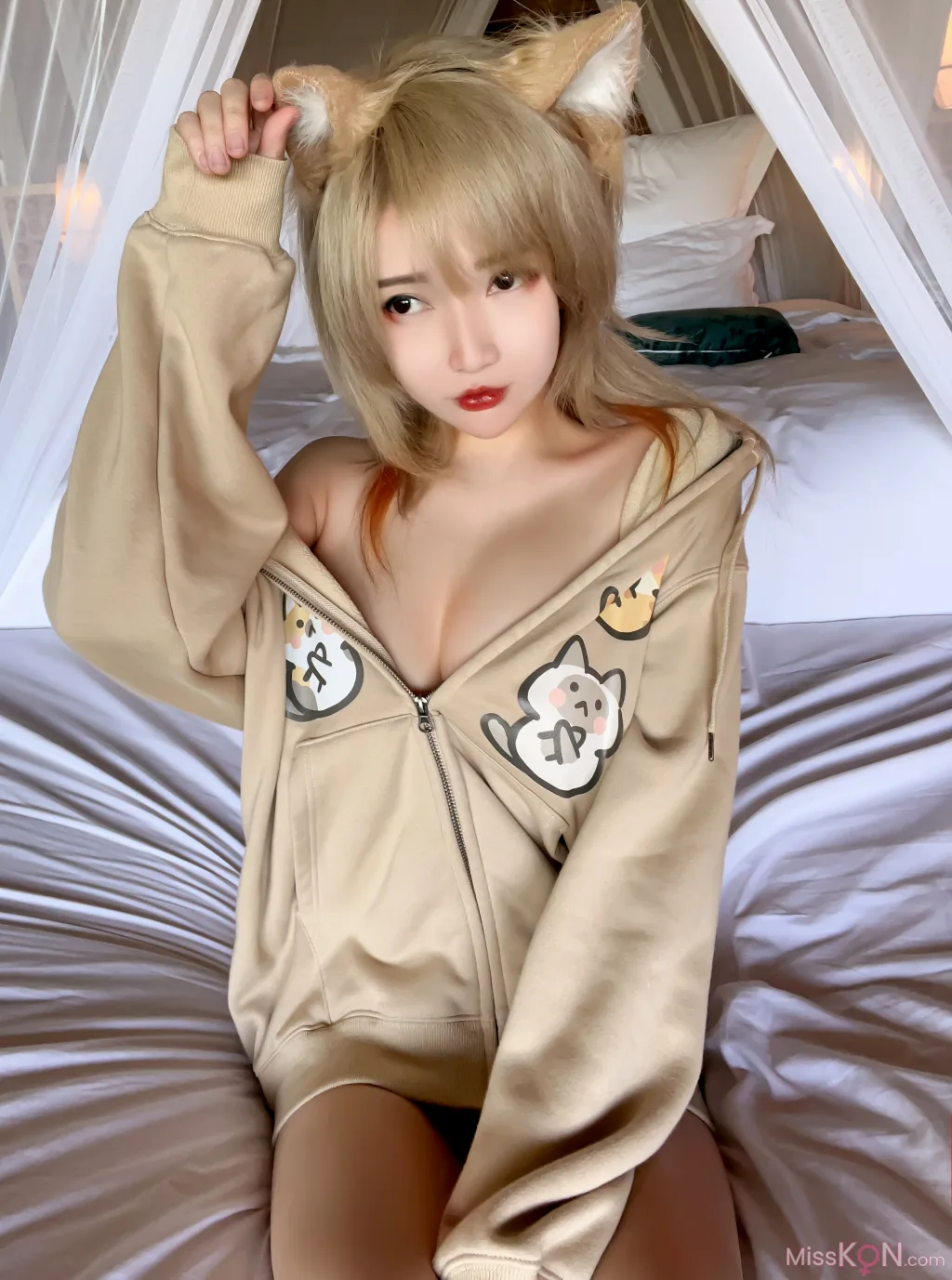 Coser@Potato Godzilla_ Casual Blonde Neko Chan M4sturbation NSFW