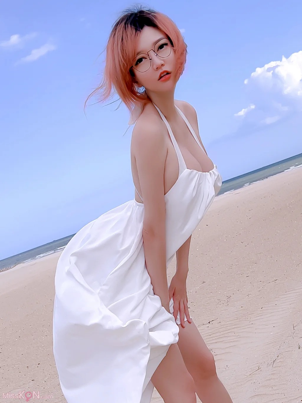 Coser@Potato Godzilla_ Casual White Dress On Beach NSFW