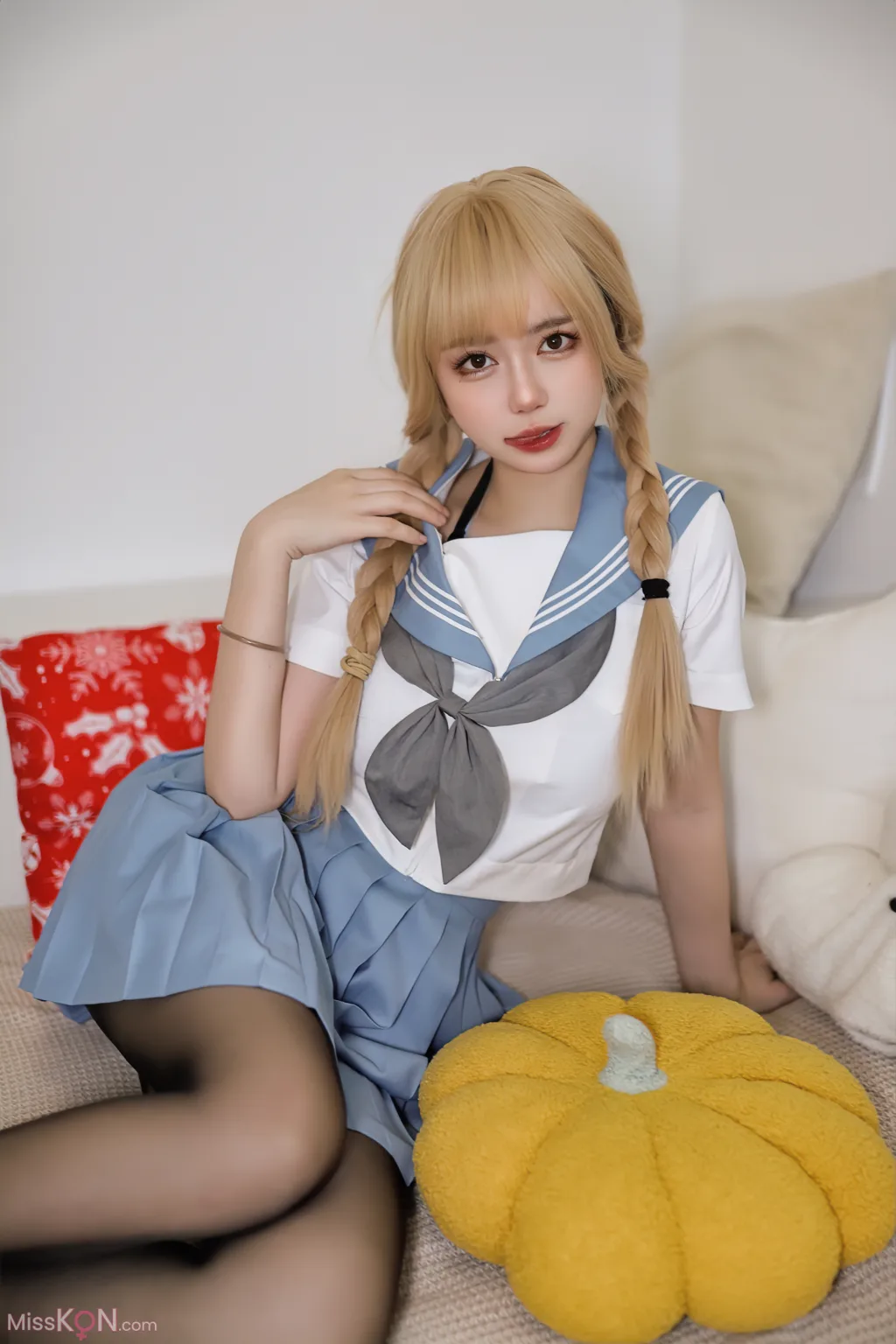 Coser@Tina很妖孽呀_ 妹妹在家的秘密