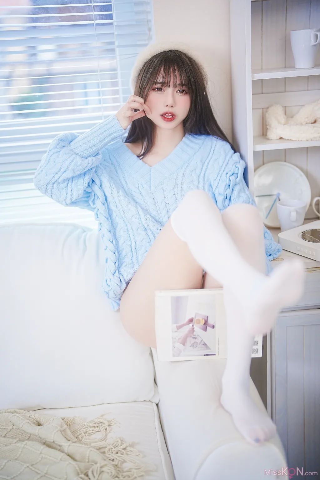 Coser@Tina很妖孽呀_ 蓝色秋冬毛衣